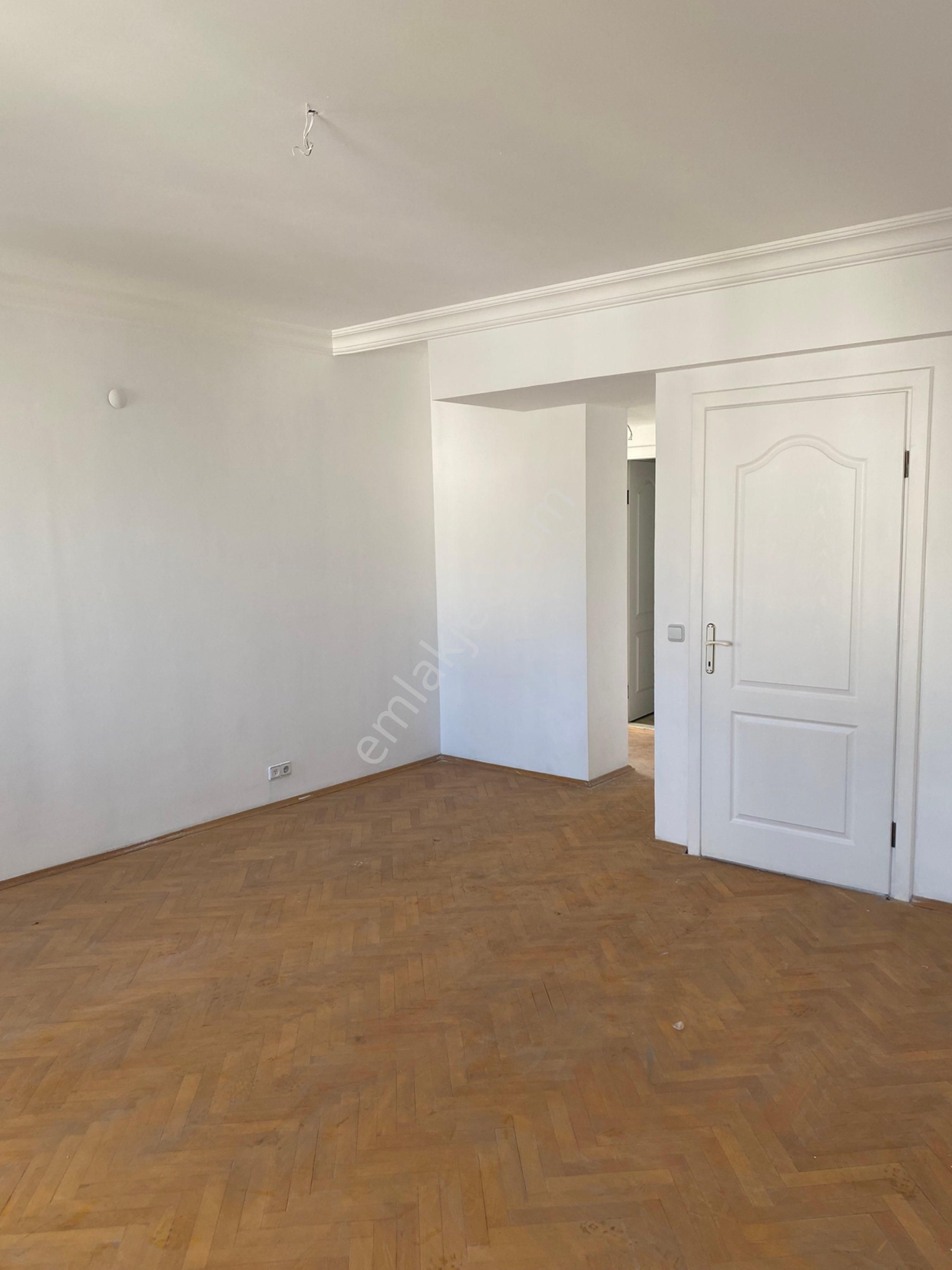 Nezih Bir Sitede Deniz Manzaralı 3+1 Çatı Dubleks Daire - Görsel 7