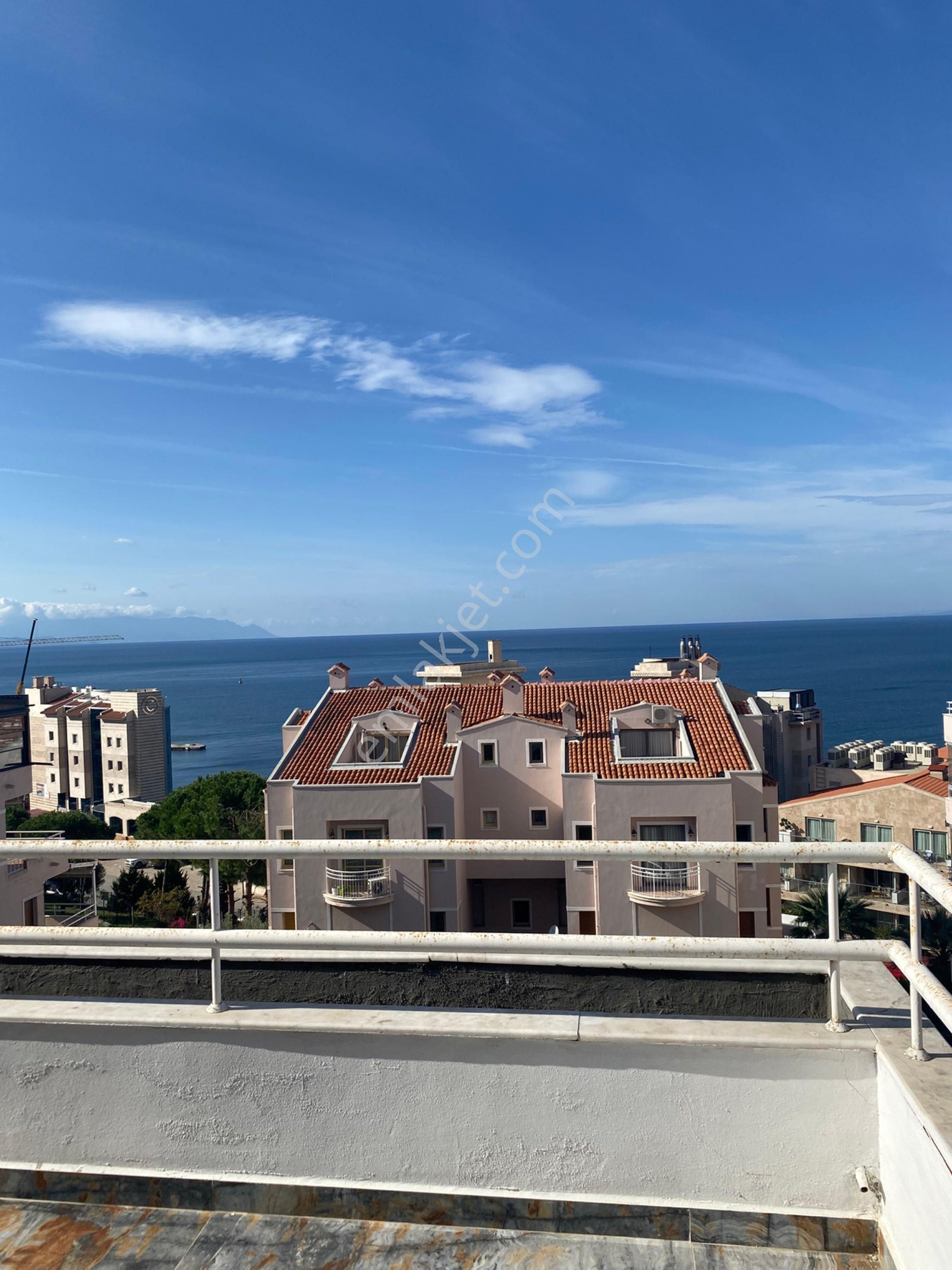 Nezih Bir Sitede Deniz Manzaralı 3+1 Çatı Dubleks Daire - Görsel 22