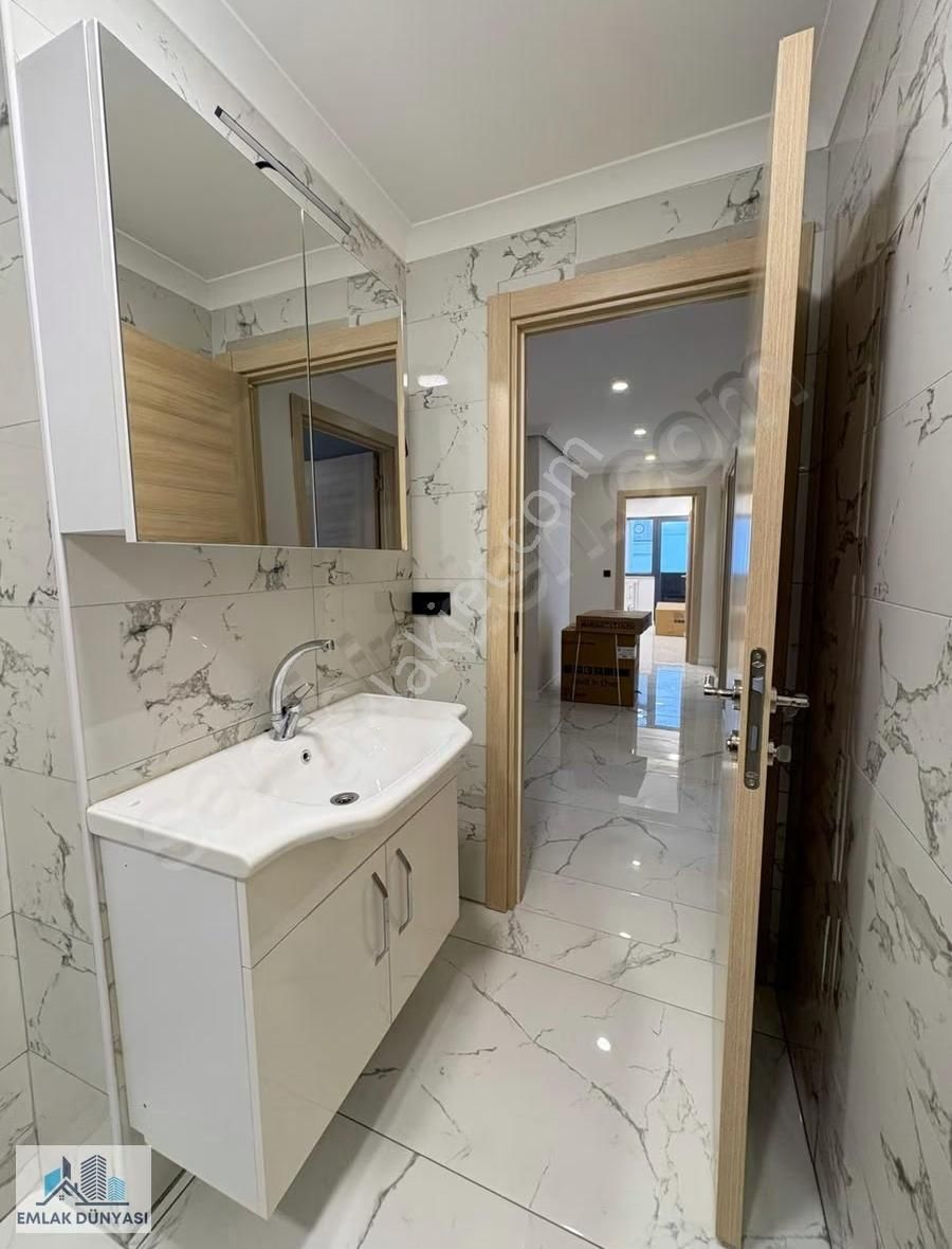 Emlak Dünyasından 0 Binada Ara Katta Balkonlu Ayrı Mutfak Lüx2+1 - Görsel 23