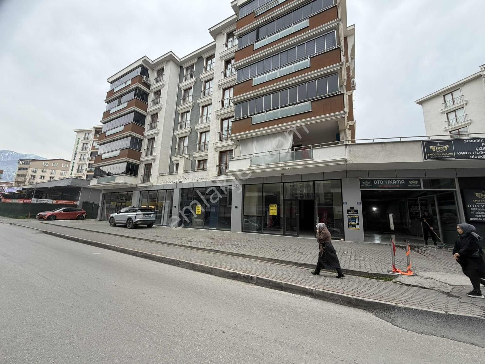 Millet Mah. 285 M² Çift Girişli Geniş Cepheli İşyeri - Görsel 18