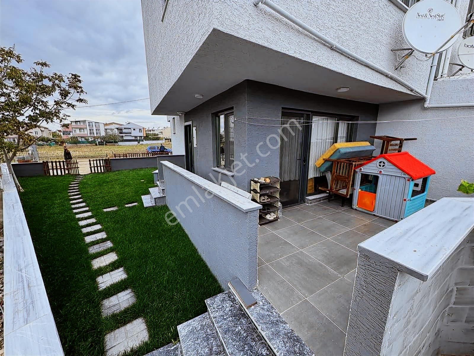 #mega Yapı# Geniş Bahçeli Alttan Isıtmalı 3+1 İskanlı Villa - Görsel 7