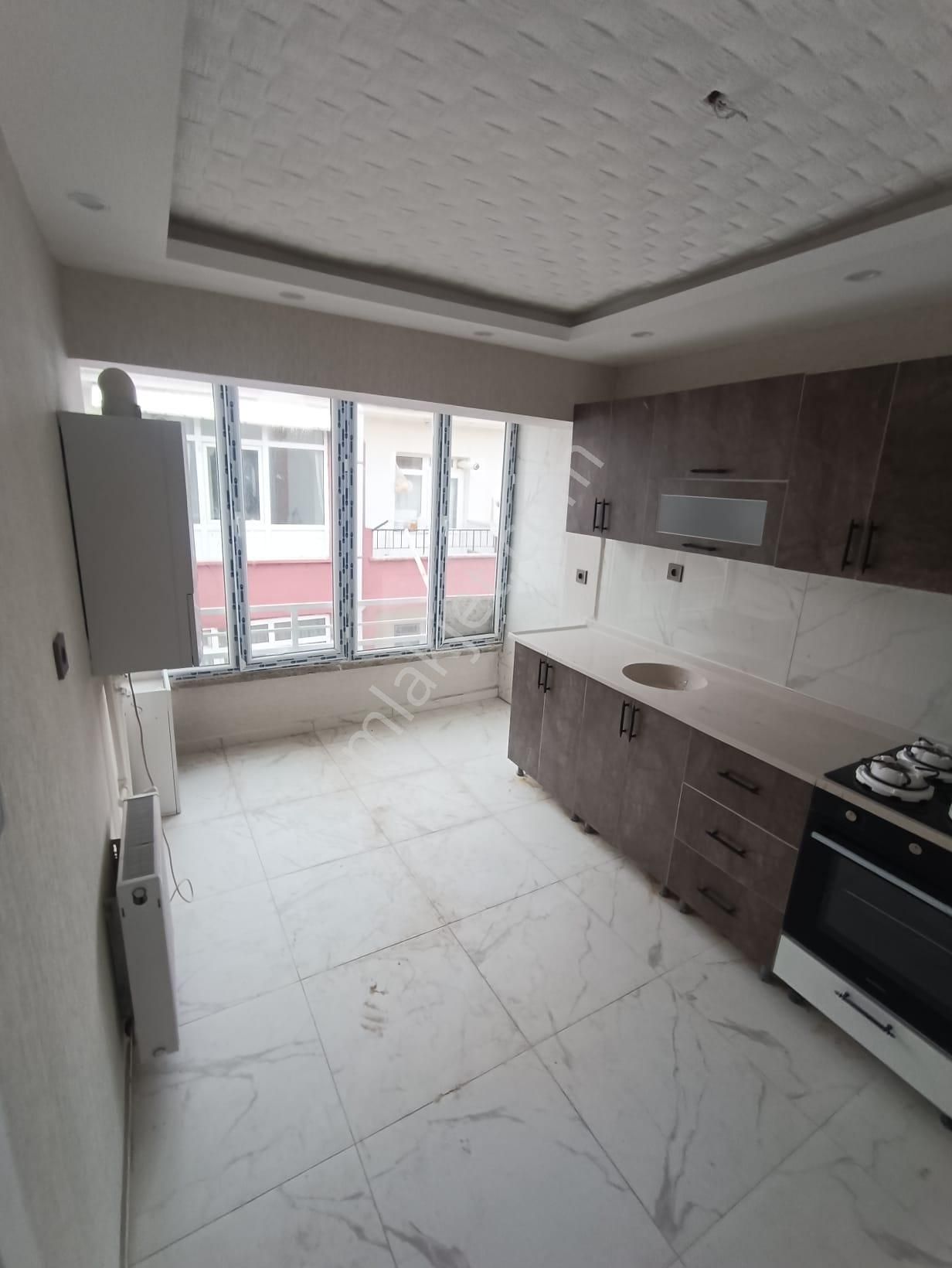 M.ç. Emlaktan ! Plevne Mah. Fırat Caddesi Üzeri 4. Son Katta Full Yeni Yapılı 3+1 - Görsel 4