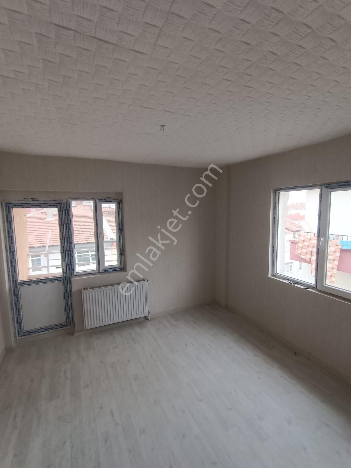 M.ç. Emlaktan ! Plevne Mah. Fırat Caddesi Üzeri 4. Son Katta Full Yeni Yapılı 3+1 - Görsel 21