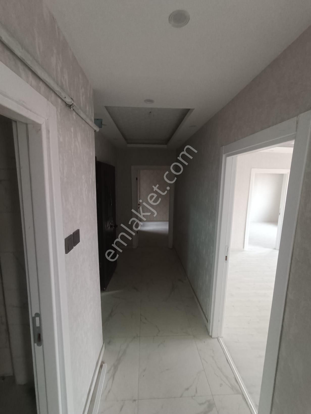 M.ç. Emlaktan ! Plevne Mah. Fırat Caddesi Üzeri 4. Son Katta Full Yeni Yapılı 3+1 - Görsel 26