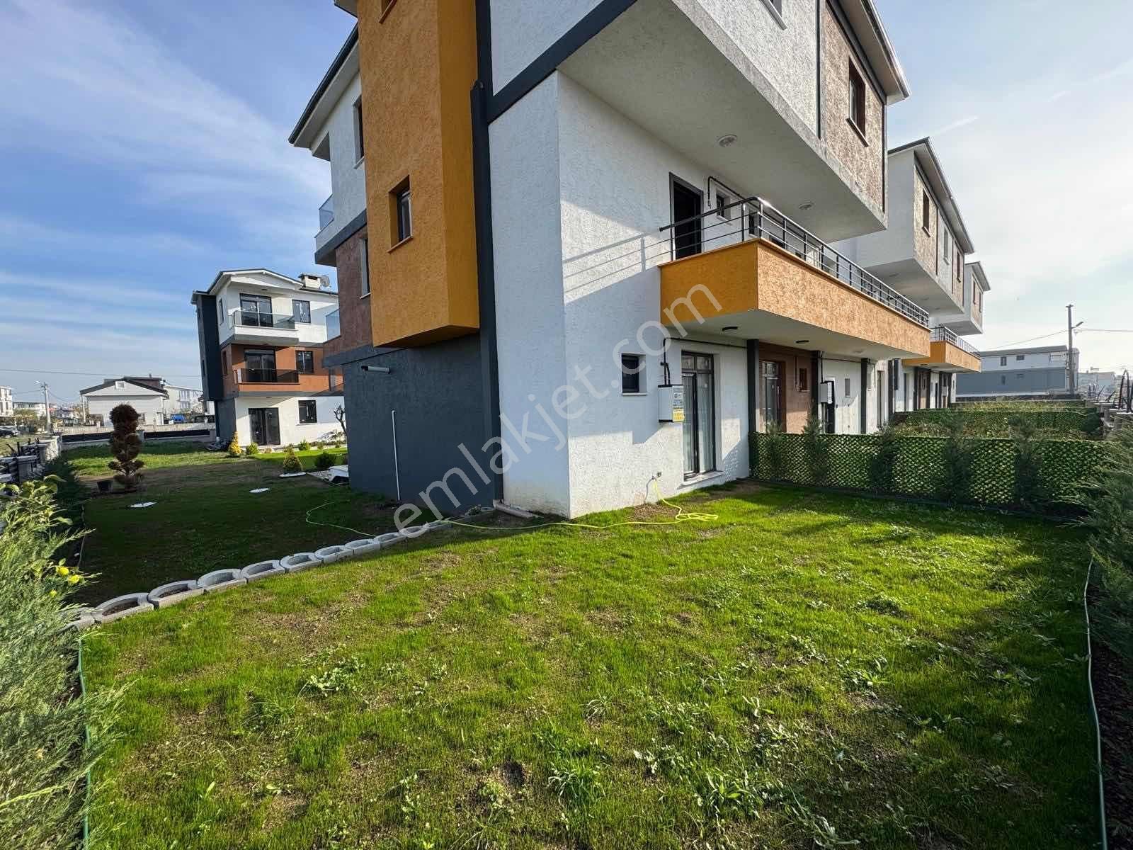 #mega Yapı# Yeni Nesil Havuzlu Sitede 1+1 Villa Dairesi - Görsel 17