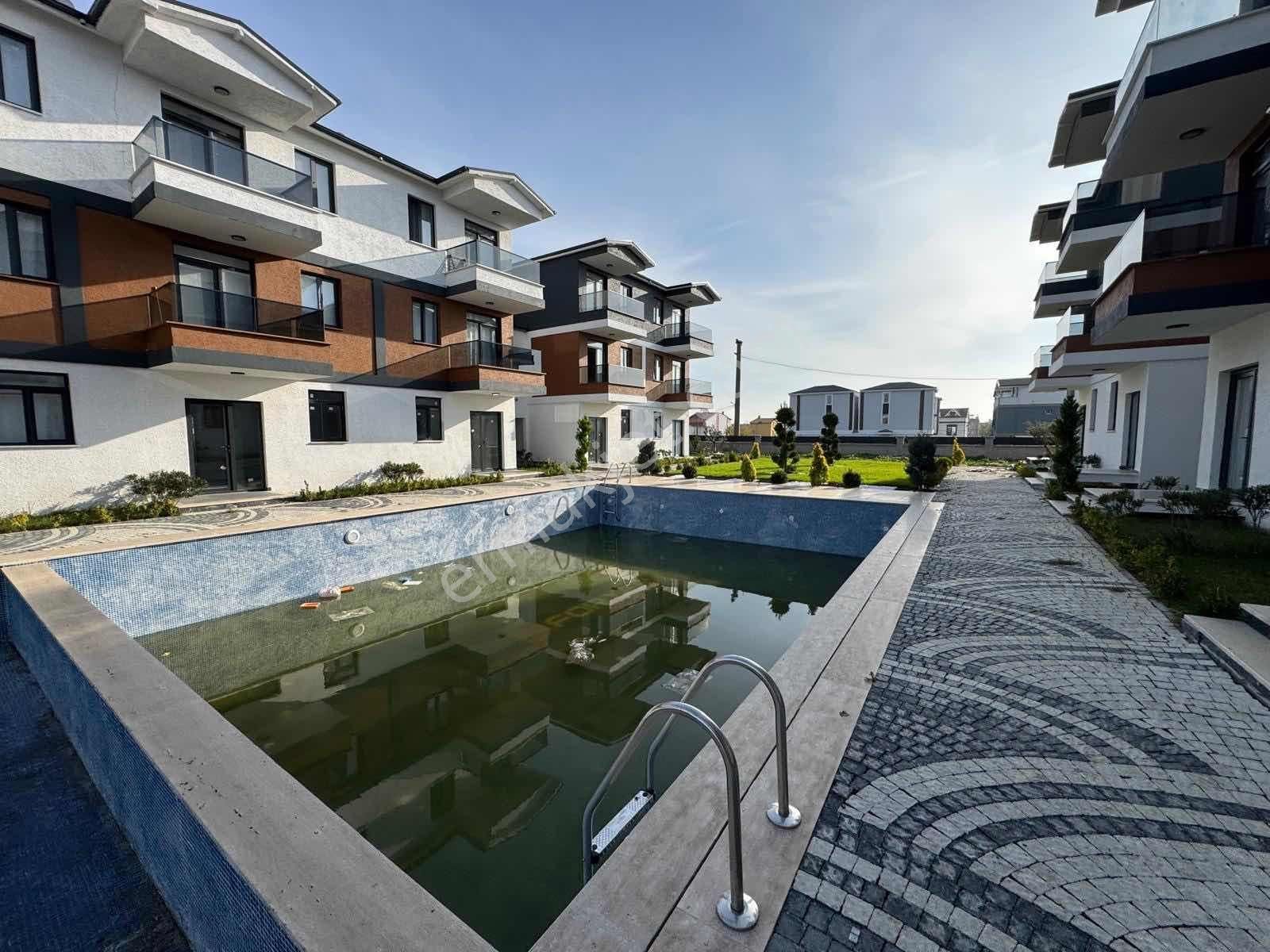 #mega Yapı# Yeni Nesil Havuzlu Sitede 1+1 Villa Dairesi - Görsel 16