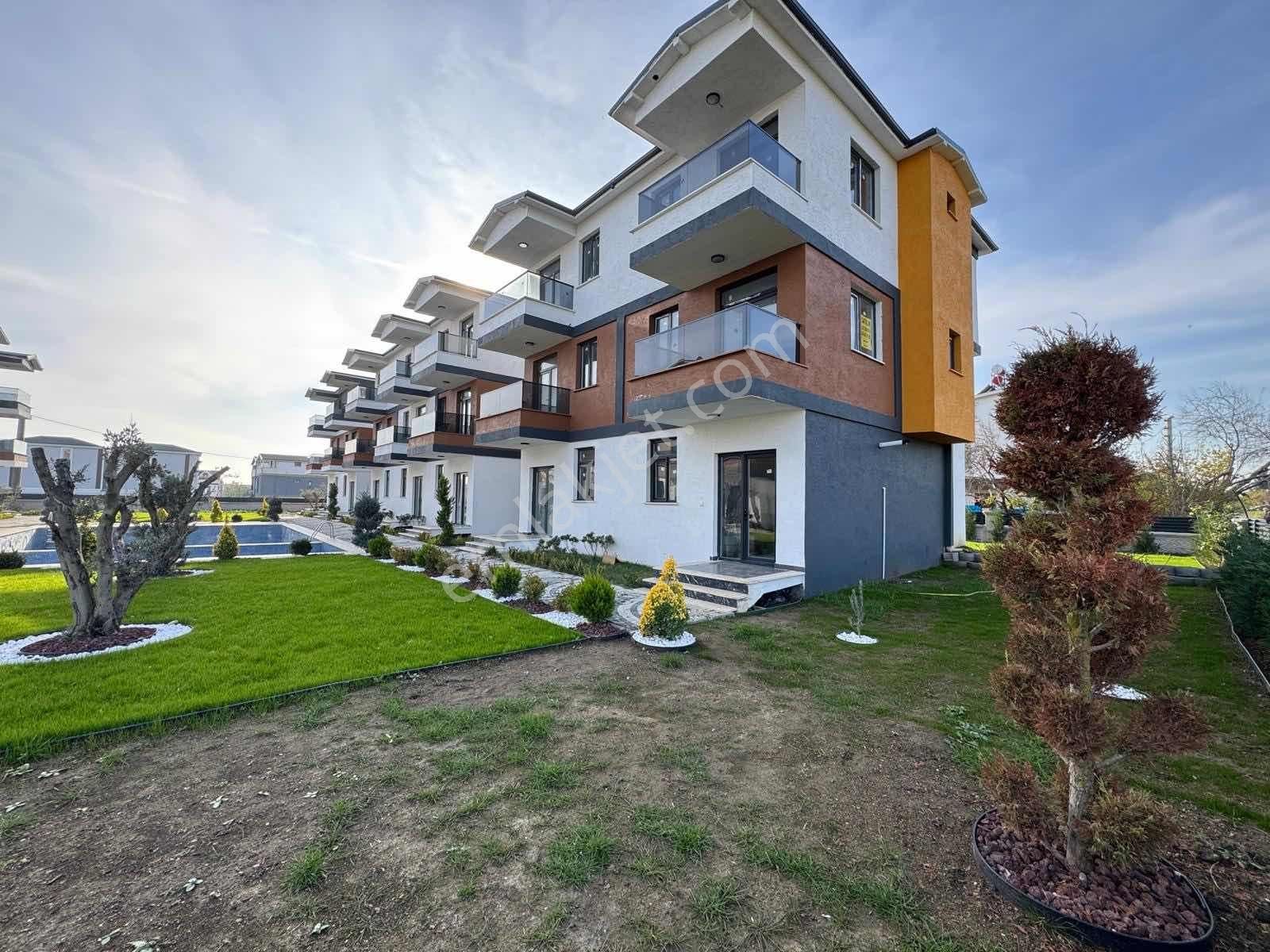 #mega Yapı# Yeni Nesil Havuzlu Sitede 1+1 Villa Dairesi - Görsel 20