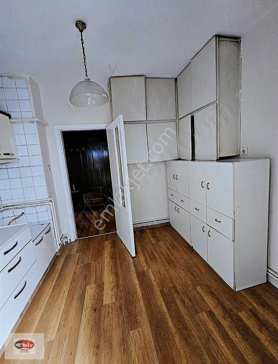 Tunalihilmi Caddesi Kocatepe Yönünde 3+1 Kiralık Daire - Görsel 3