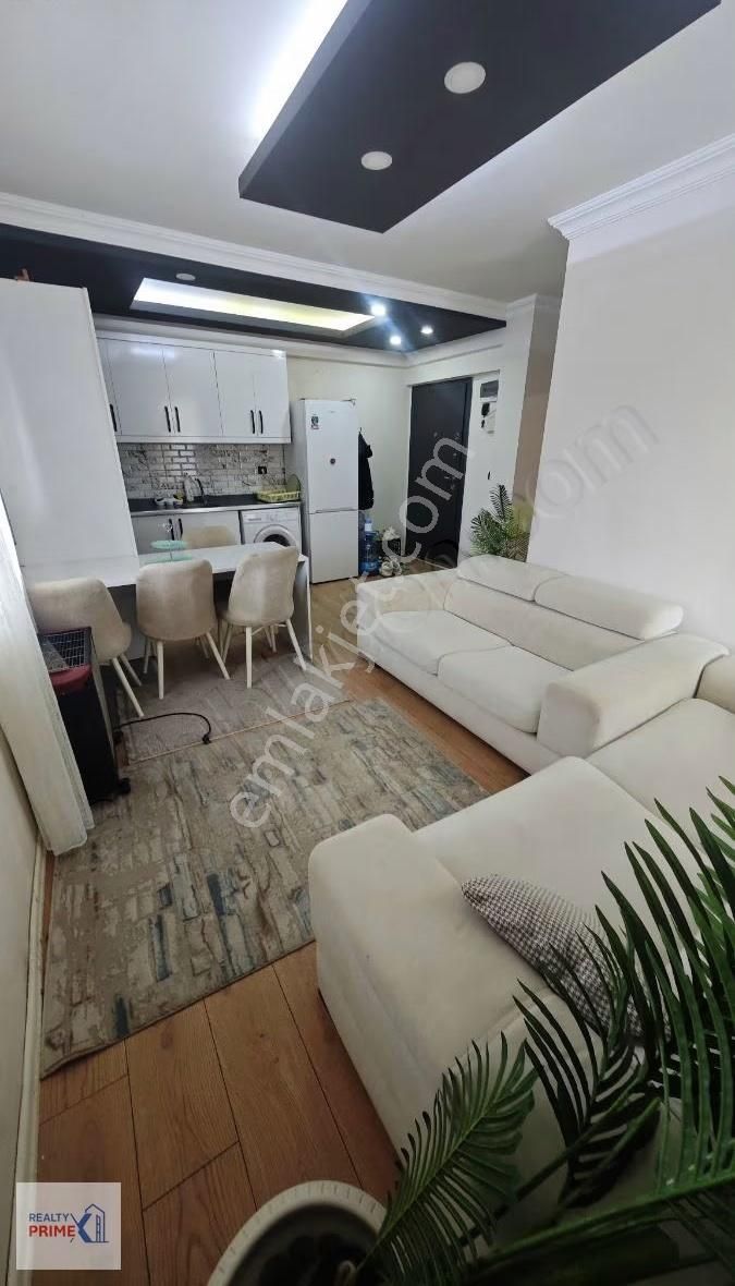 Şelale Caddesi Üzeri | Kuzeyyakada Satılık 1+1 Yüksek Giriş