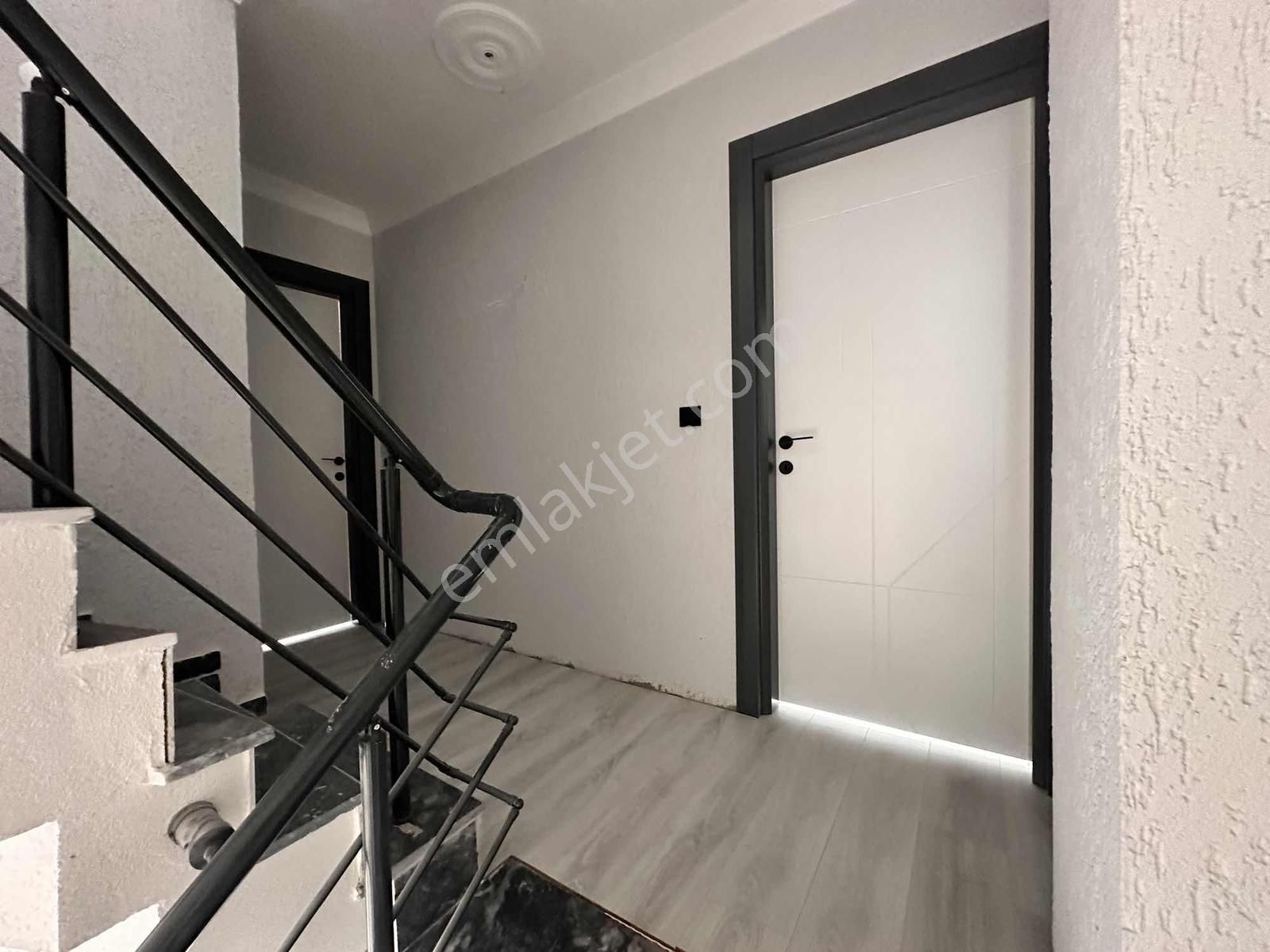 Mega Yapıdan Yeniçiftlikte Parka Cephe Deniz Mnz. 4+1 Lüx Villa - Görsel 4