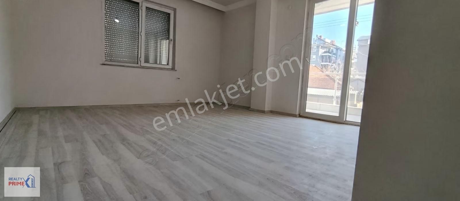 Erenköy Mah. Çok Güzel Konumda Güney Cephe 2+1 Daire Satılık