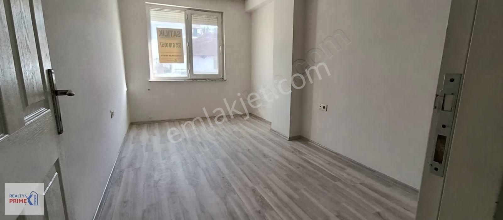 Erenköy Mah. Çok Güzel Konumda Güney Cephe 2+1 Daire Satılık - Görsel 6