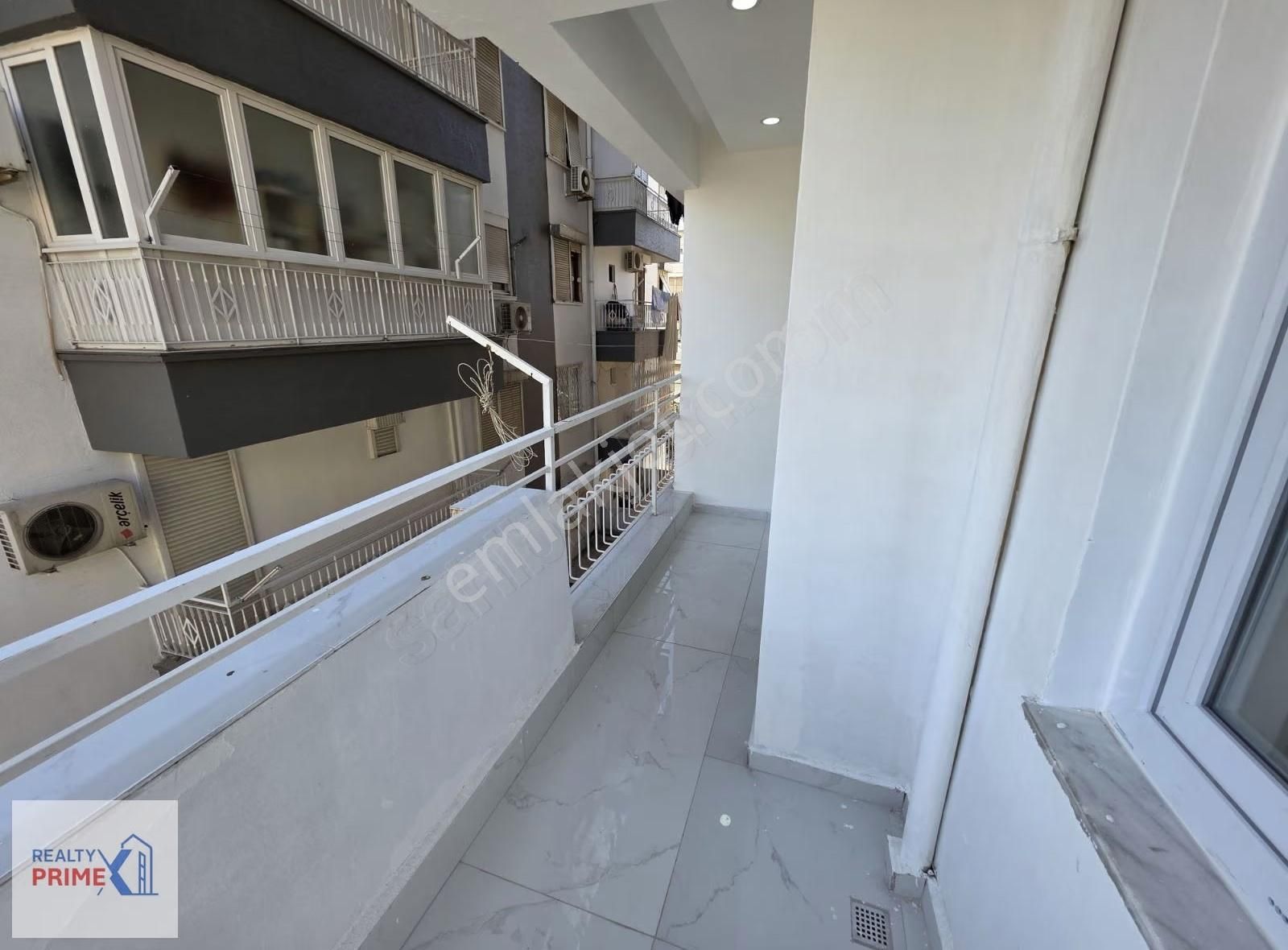 Dokuma Özgürlük'te Asansörlü 120 M2 Lüks Ve Geniş 2+1 Daire! - Görsel 2