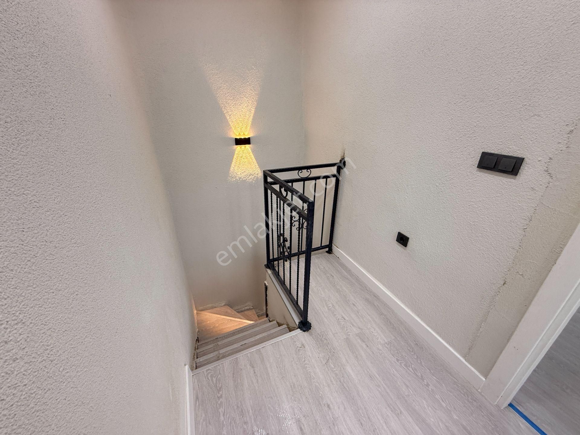 ▄jet Emlaktan Kızılkeçilide Huzurla Oturacağınız Bahçeli Köy Evi - Görsel 25