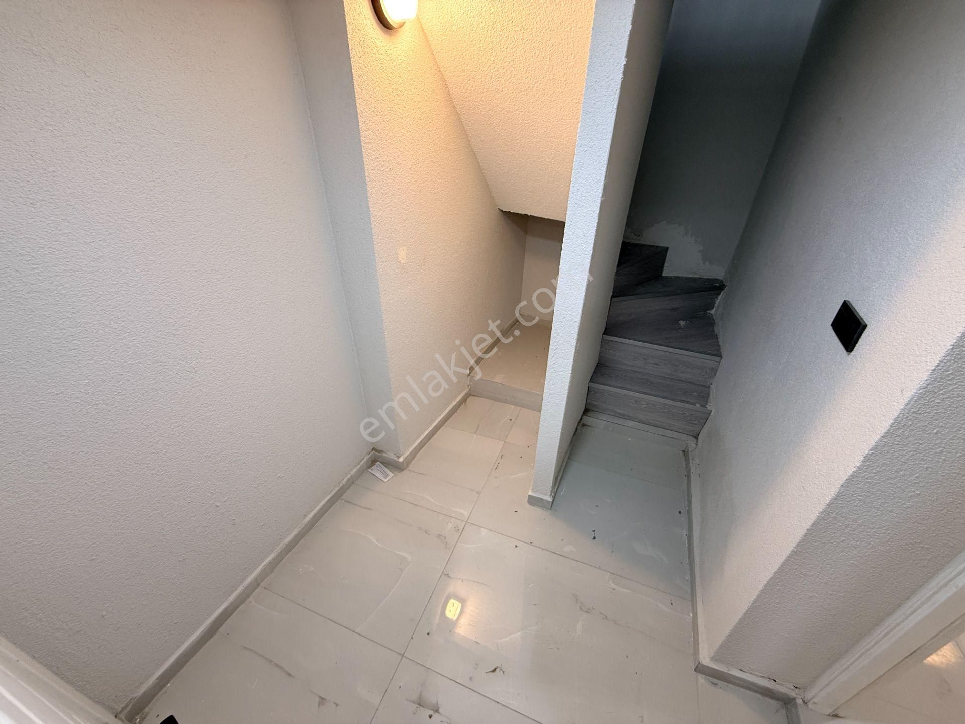 ▄jet Emlaktan Kızılkeçilide Huzurla Oturacağınız Bahçeli Köy Evi - Görsel 14