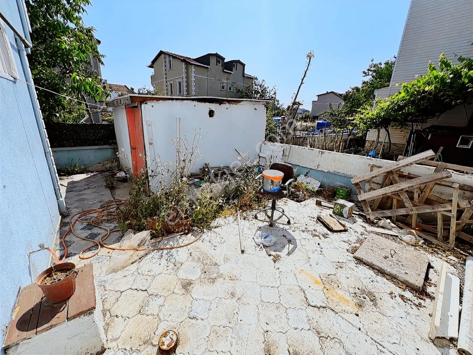 #mega Yapı# Merkezi Konumda 5+1 Kombi Petek Bağlı Fırsat Villa - Görsel 30