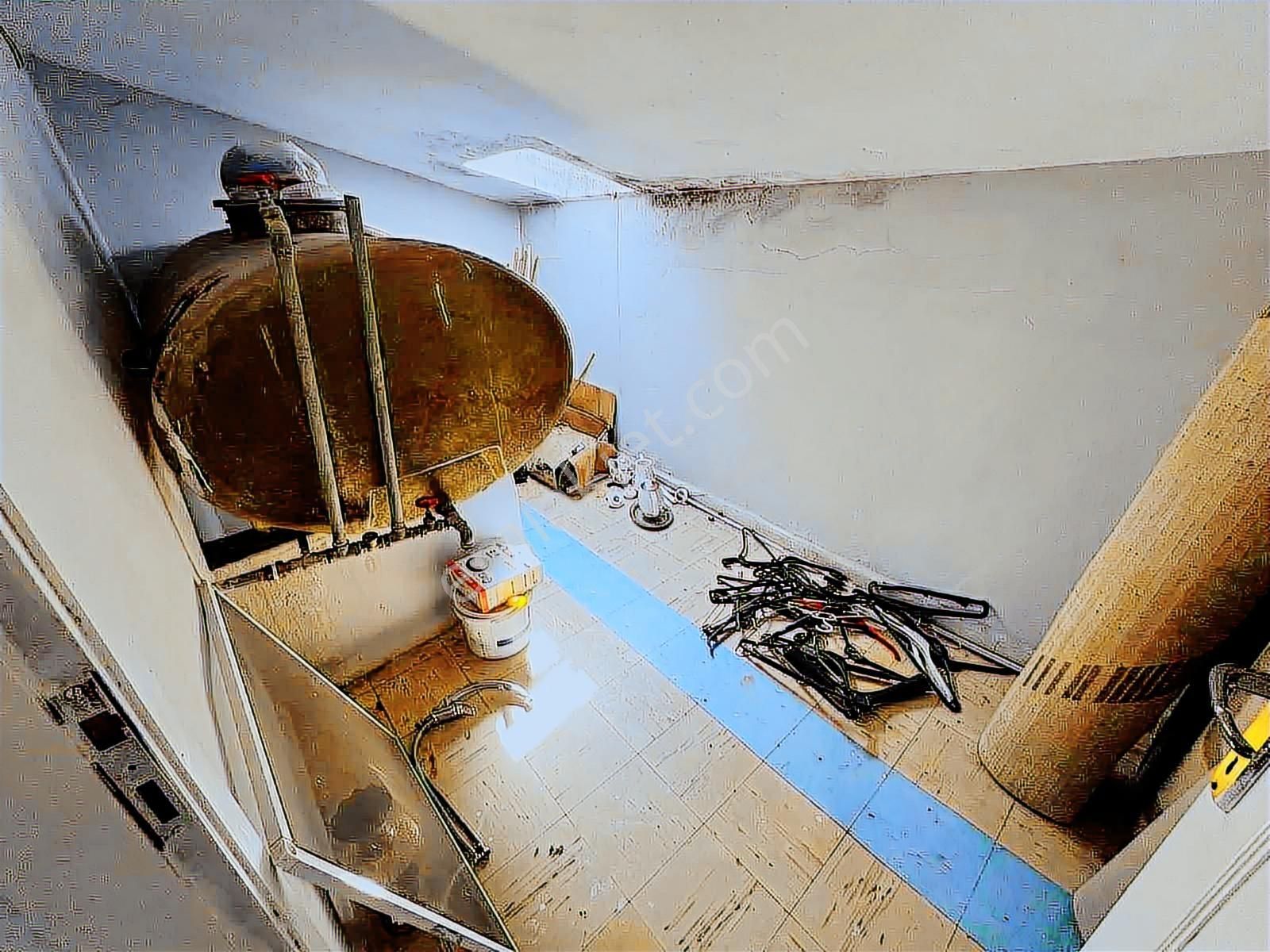 #mega Yapı# Merkezi Konumda 5+1 Kombi Petek Bağlı Fırsat Villa - Görsel 11