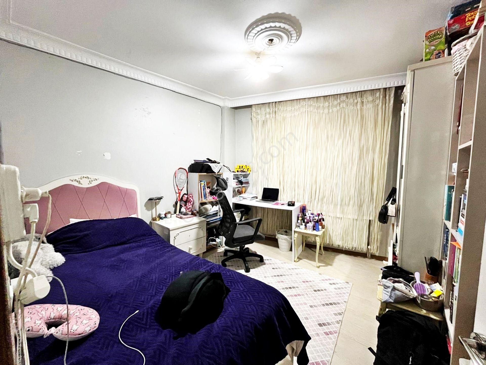 Alban'dan Metrobüse 14dk Bahçeli Çift Cephe 130m² 3+1 Bahçe Katı - Görsel 8