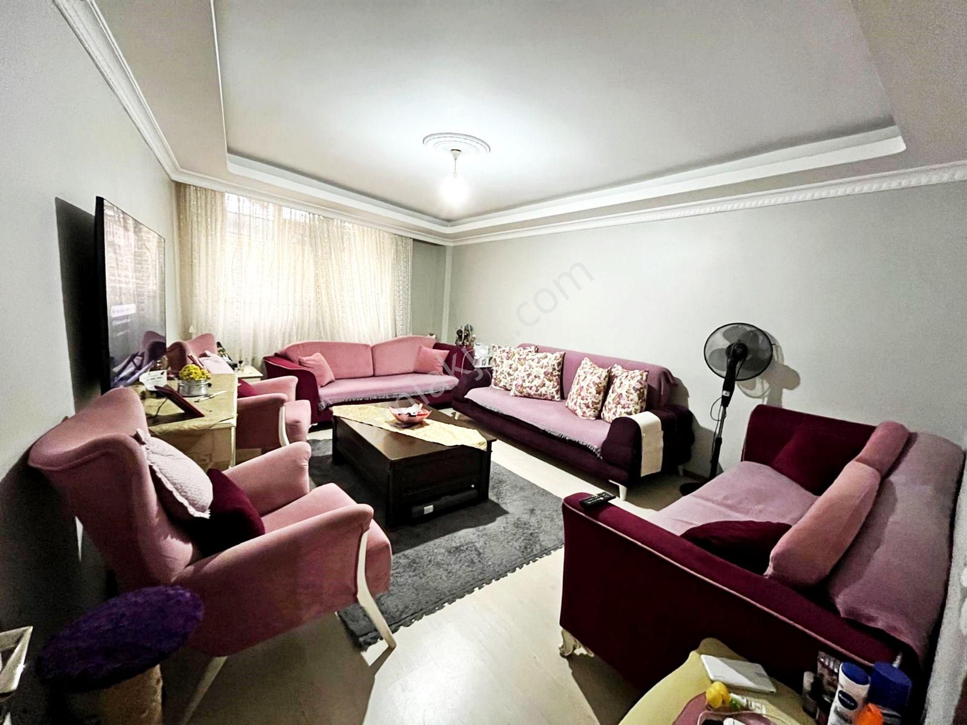 Alban'dan Metrobüse 14dk Bahçeli Çift Cephe 130m² 3+1 Bahçe Katı