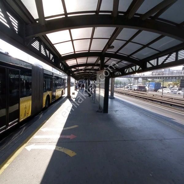 Alban'dan Metrobüse 14dk Bahçeli Çift Cephe 130m² 3+1 Bahçe Katı - Görsel 20