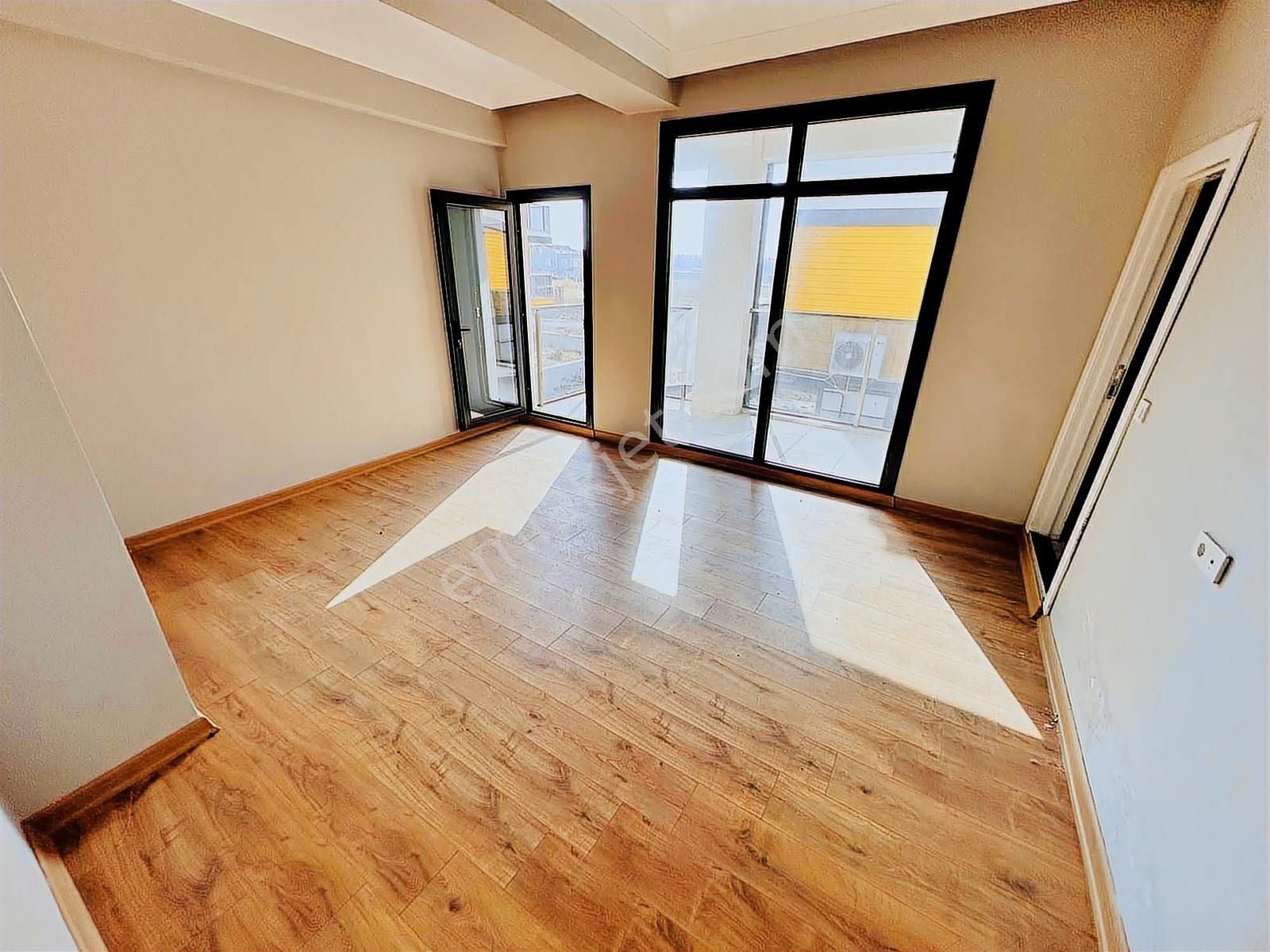 Mega Yapıdan Denize 200 Metre Mesafe İskanlı 4+1 Lüx Müstakil - Görsel 33