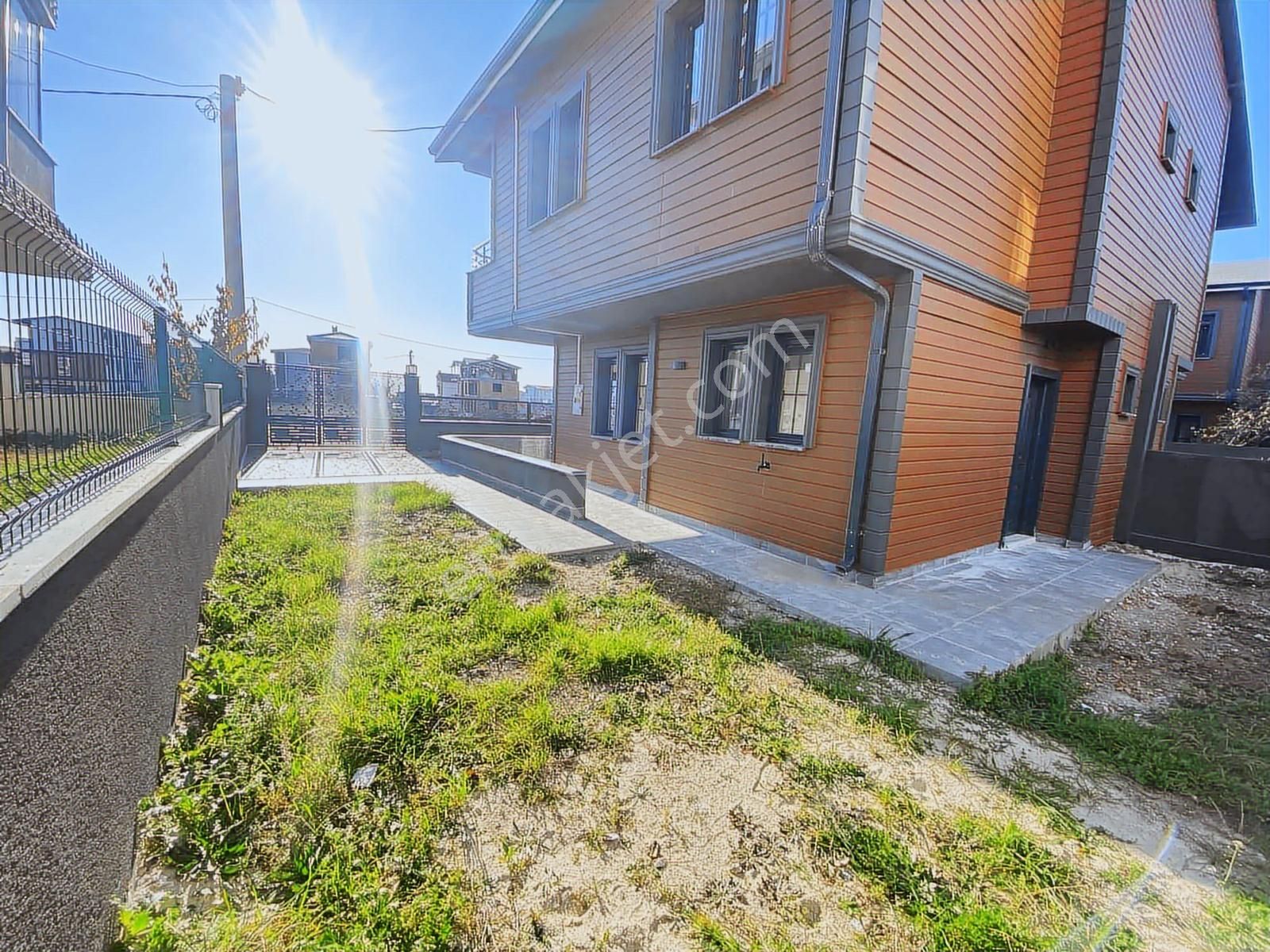 ▃▅▇mega Yapı ▇▅▃ Sesten Uzak Huzura Yakın, Saray Gibi 3+1 Villa - Görsel 8