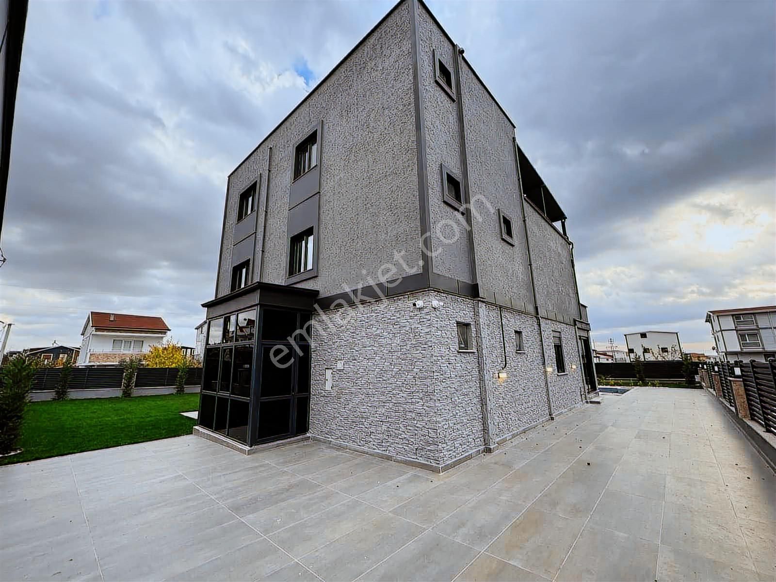 #mega Yapı# 650 M2 Arsa İçinde 6+1 Havuzlu Malikane - Görsel 4