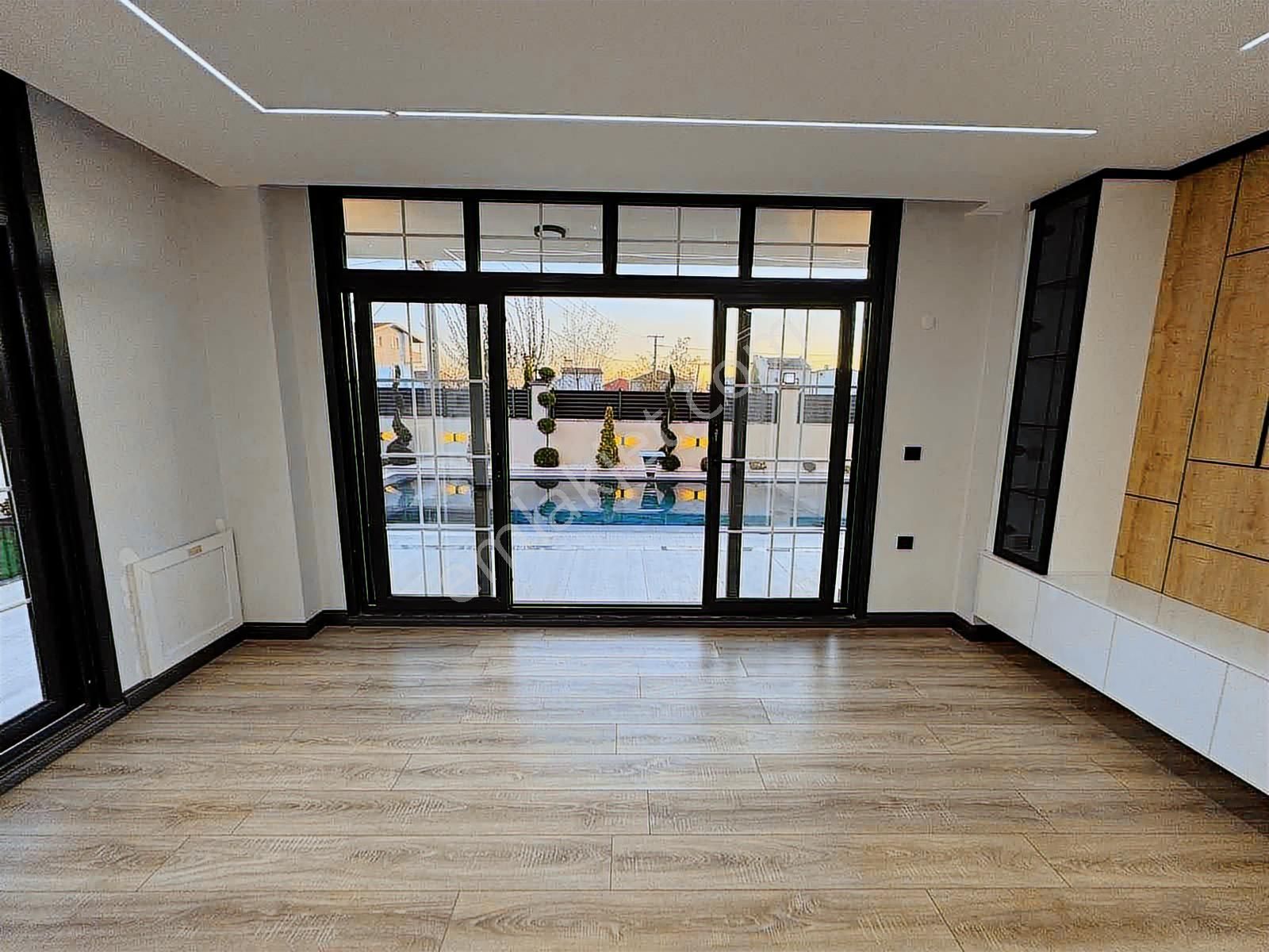 #mega Yapı# Parka Cephe Özel Havuzlu Prestijli Villa - Görsel 20