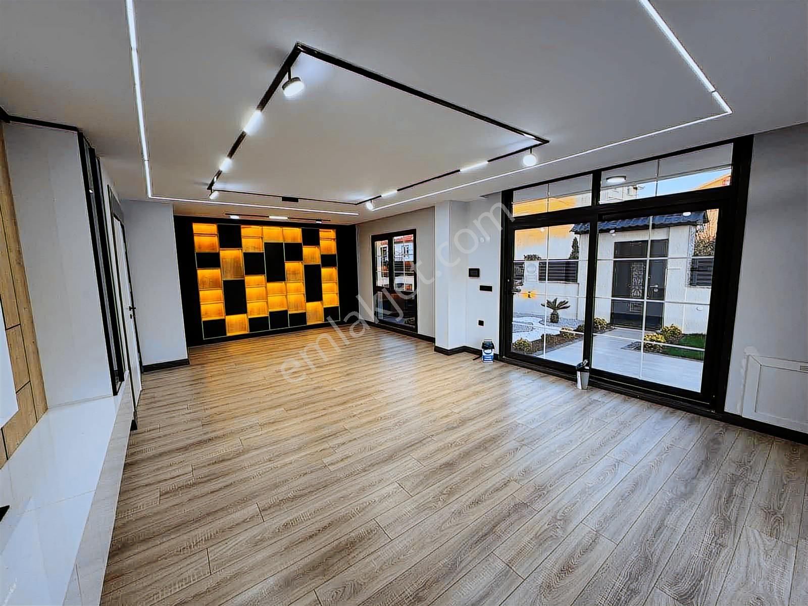 #mega Yapı# Parka Cephe Özel Havuzlu Prestijli Villa - Görsel 31