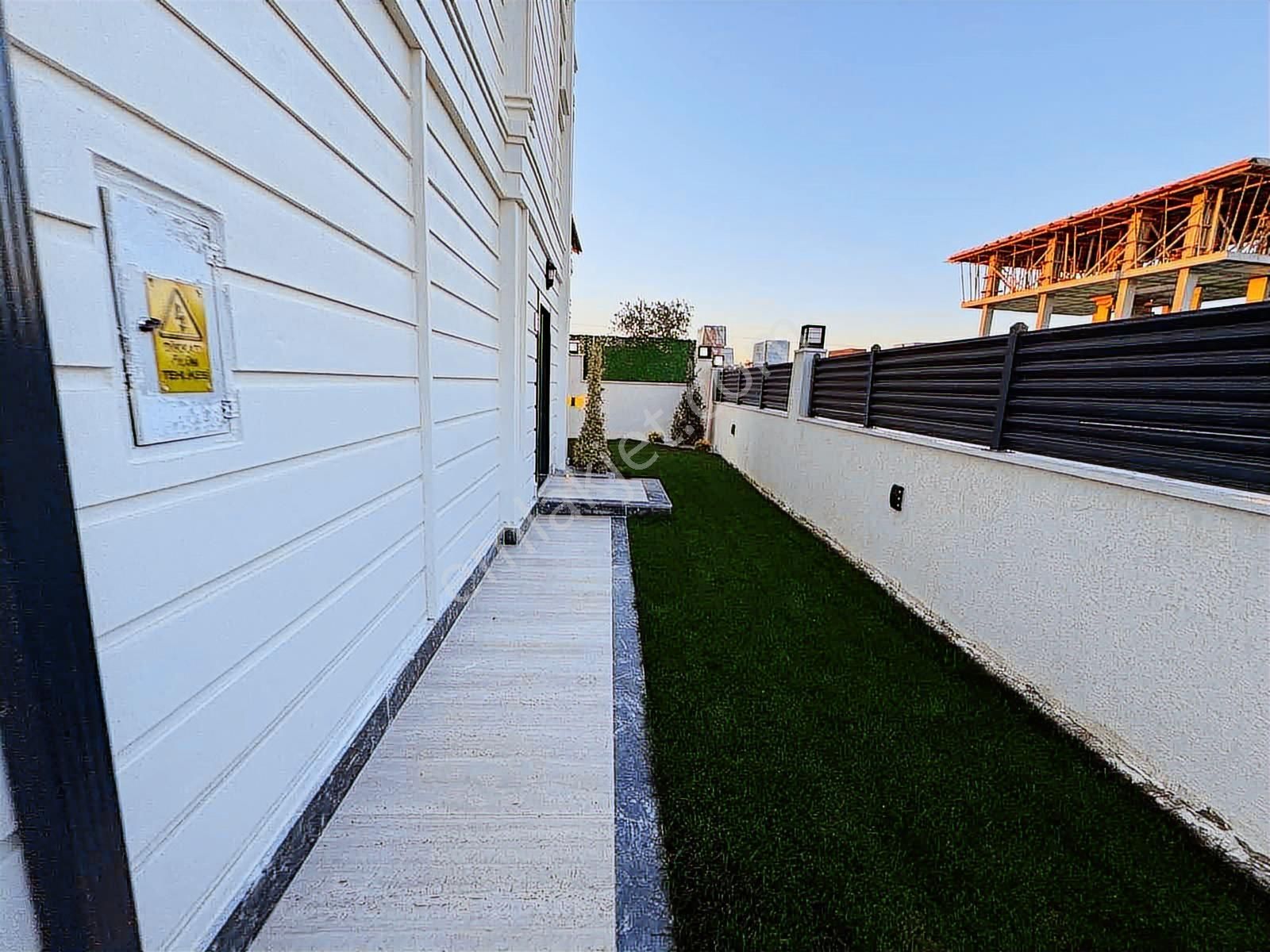 #mega Yapı# Parka Cephe Özel Havuzlu Prestijli Villa - Görsel 23