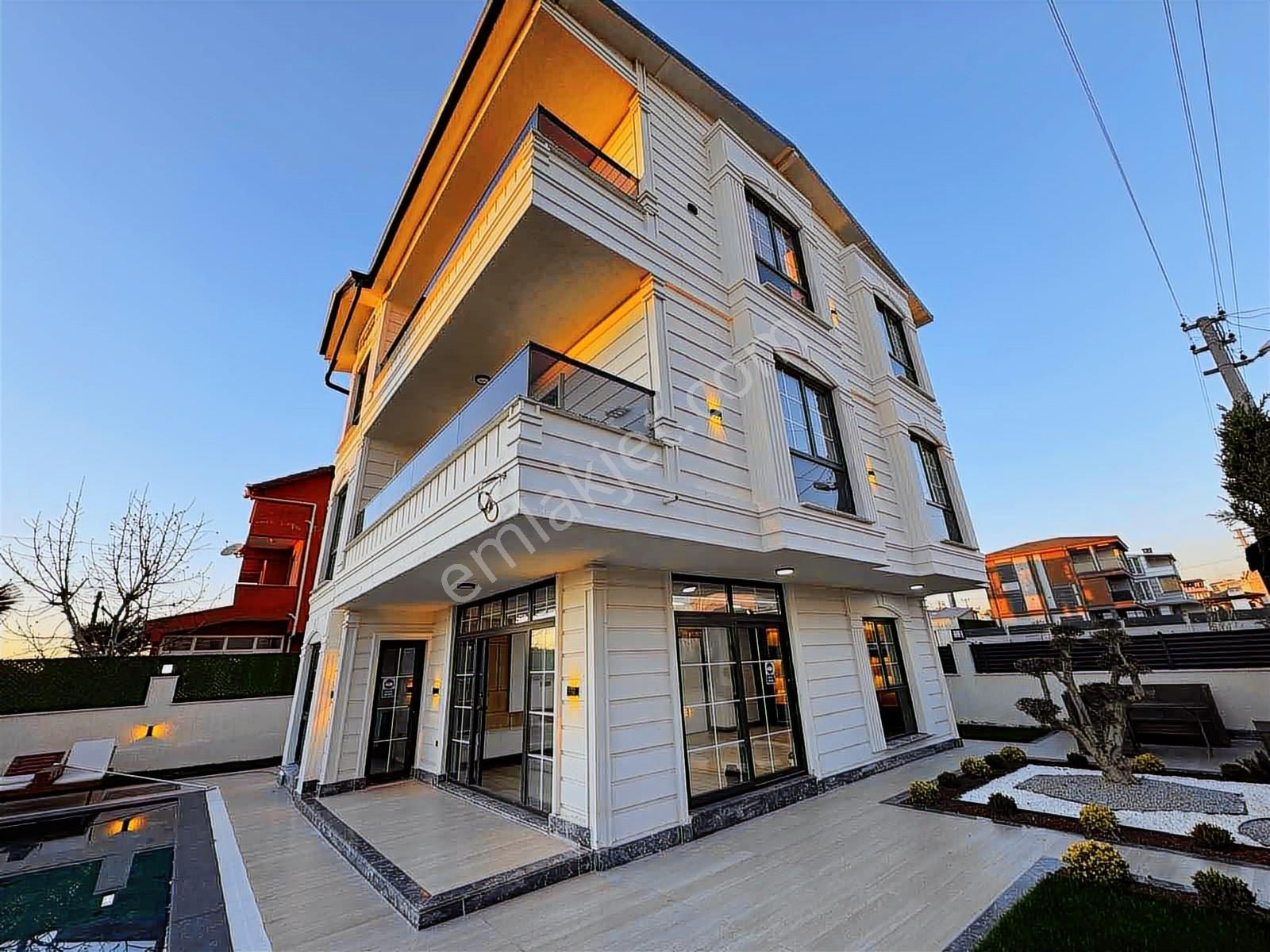 #mega Yapı# Parka Cephe Özel Havuzlu Prestijli Villa - Görsel 12