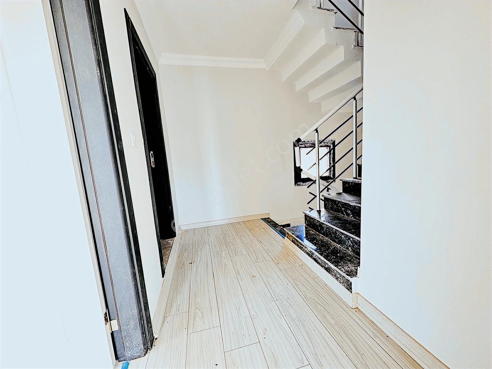 Mega Yapıdan Merkezi Knm İskanlı Deniz Manzaralı 4+1 Lüx Villa - Görsel 30