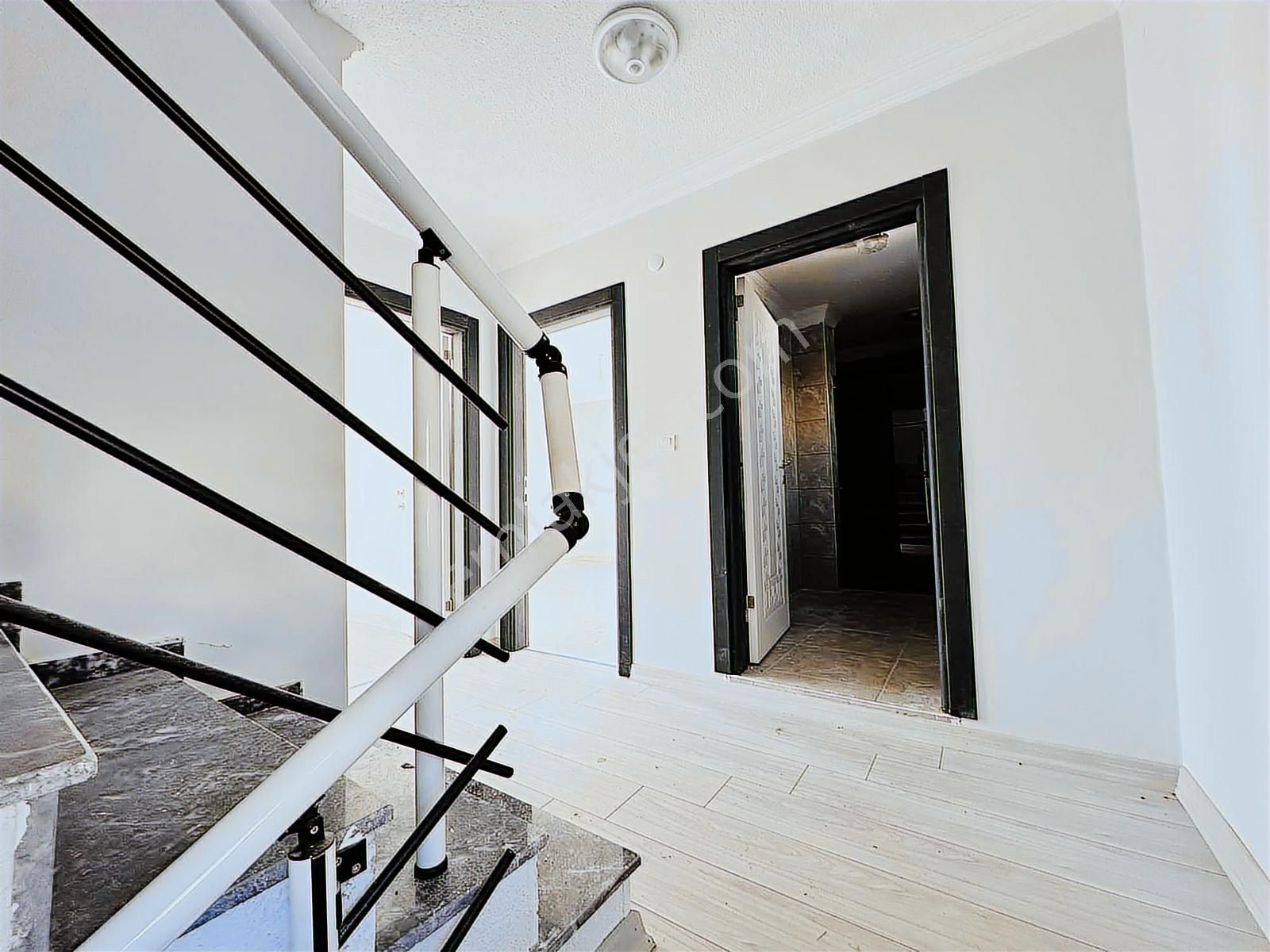 Mega Yapıdan Merkezi Knm İskanlı Deniz Manzaralı 4+1 Lüx Villa - Görsel 29