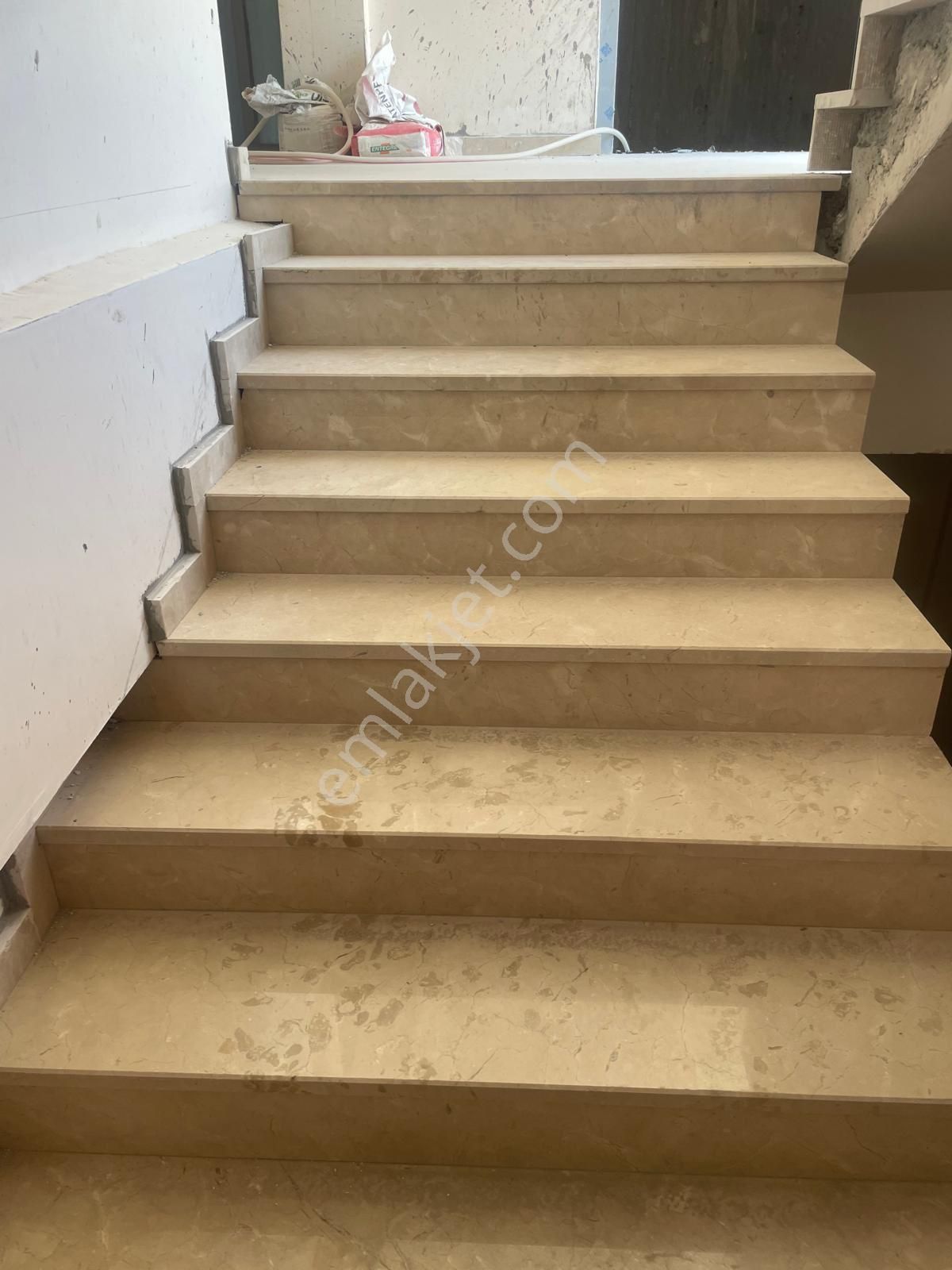 Kuşadası Değirmendere'de Lüks Kalitede 1+1 2+1 Satılık Daireler - Görsel 24