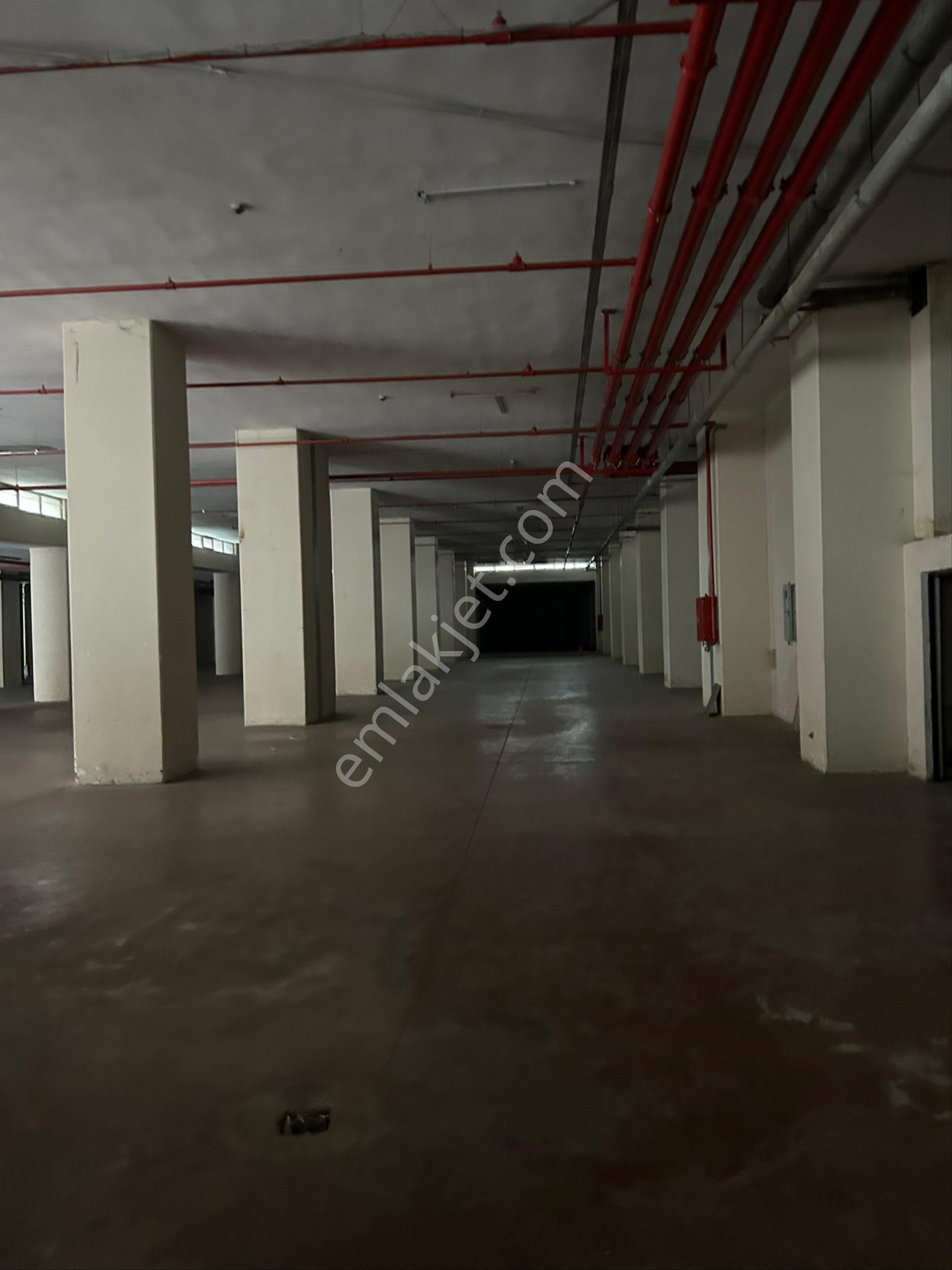 4.000m2 Tır Yanaşır Kiralık Depo