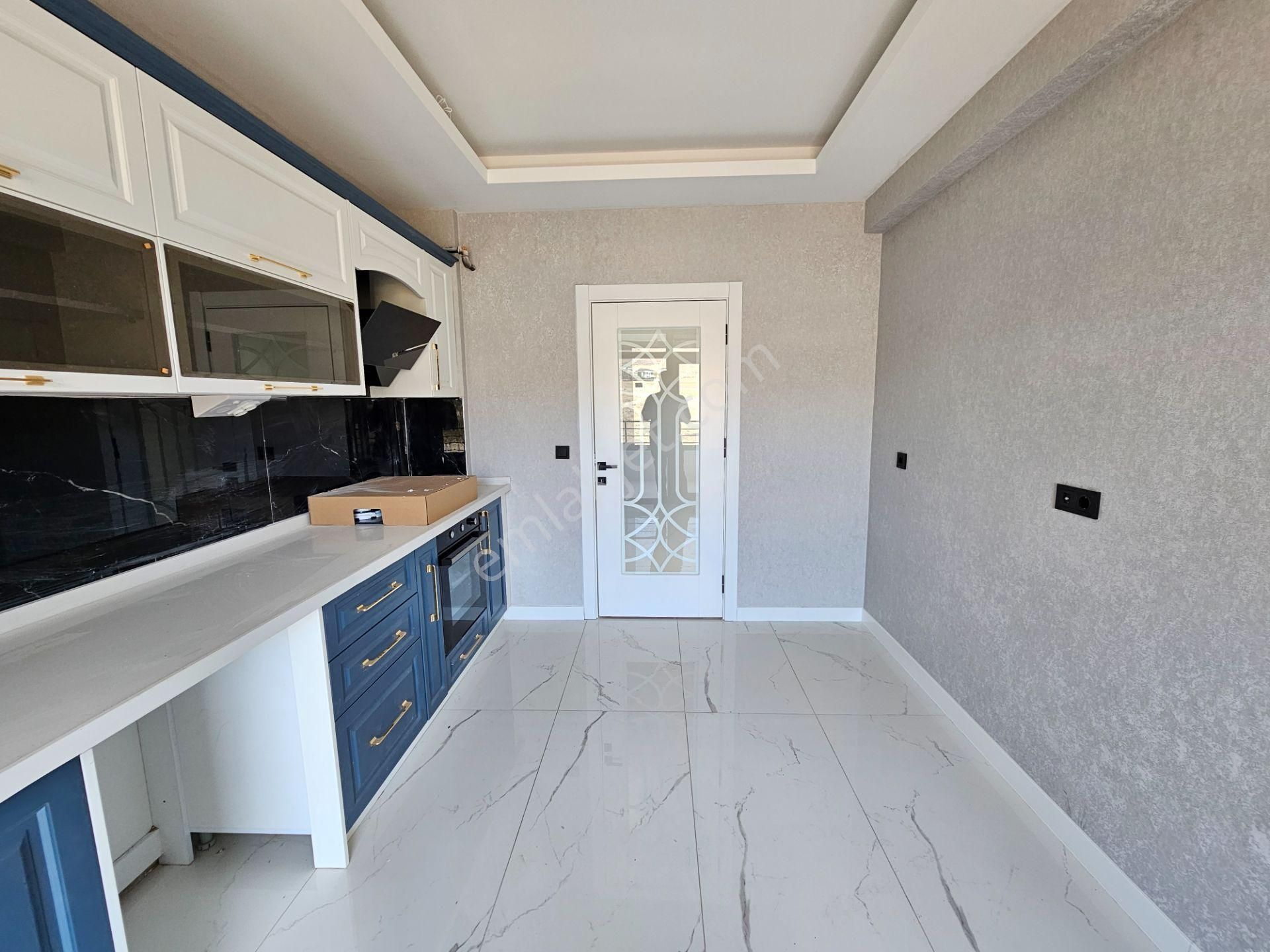 Kahramanlar Caddesi'ne Oldukça Yakın 3+1 160 M2 Sıfır Arakat Lüks Sıfır Daire - Görsel 15