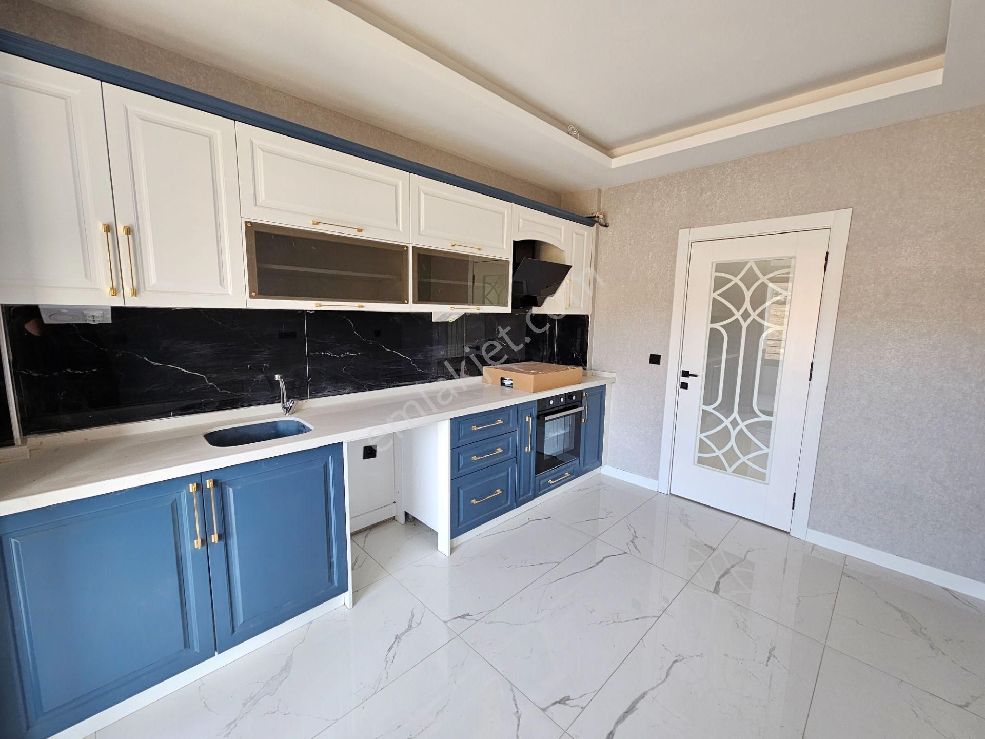 Kahramanlar Caddesi'ne Oldukça Yakın 3+1 160 M2 Sıfır Arakat Lüks Sıfır Daire - Görsel 14