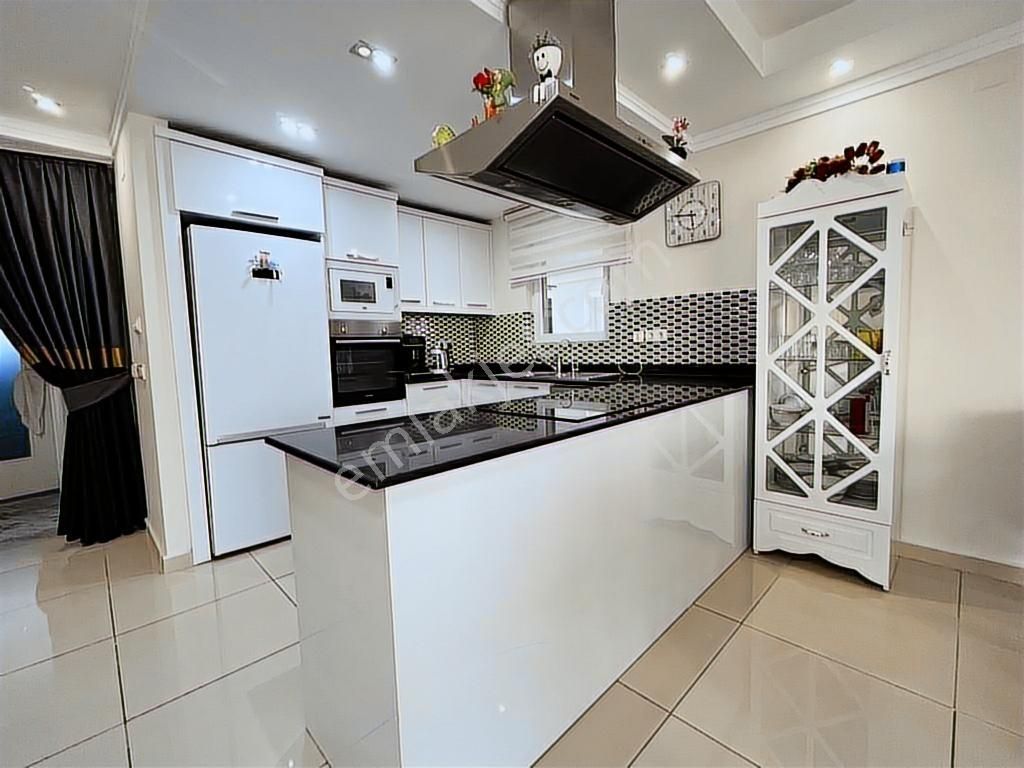 Alanya Konaklı 4+1 270 M2 Full Deniz Manzaralı Dubleks Daire !!! - Görsel 3