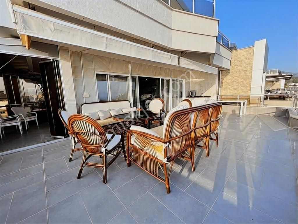 Alanya Konaklı 4+1 270 M2 Full Deniz Manzaralı Dubleks Daire !!! - Görsel 8