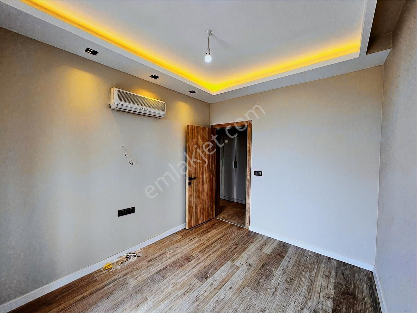 Alanya Demirtaş 3+1 260 M² Restore Edilmiş Vat. Uygun Tripleks V - Görsel 32