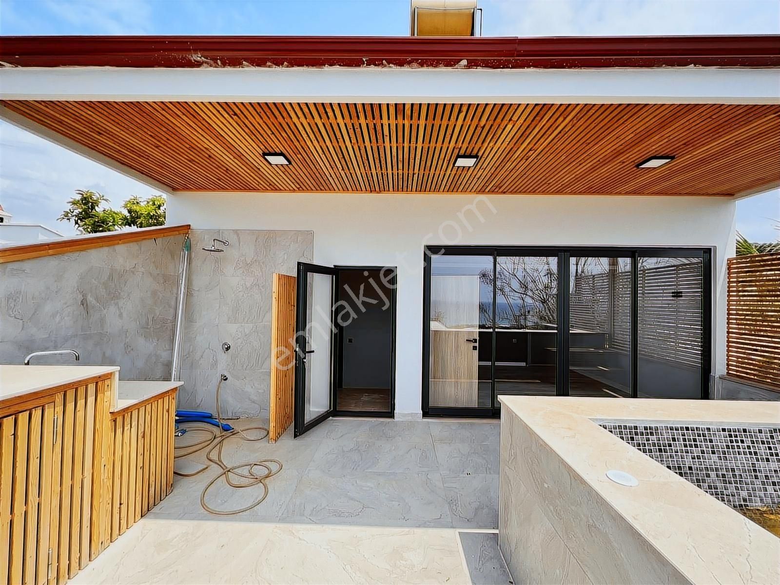 Alanya Demirtaş 3+1 260 M² Restore Edilmiş Vat. Uygun Tripleks V - Görsel 14