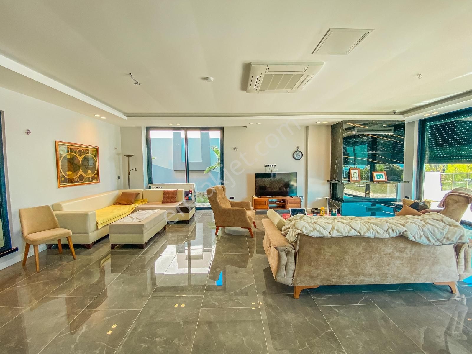 Alanya Tepe'de Müstakil 9+1 Aktiviteli Ultra Lüks Satılık Villa! - Görsel 3