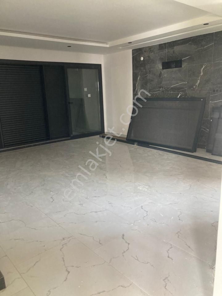 Nezih Bir Sitede 4+1 Satılık Villa - Görsel 19