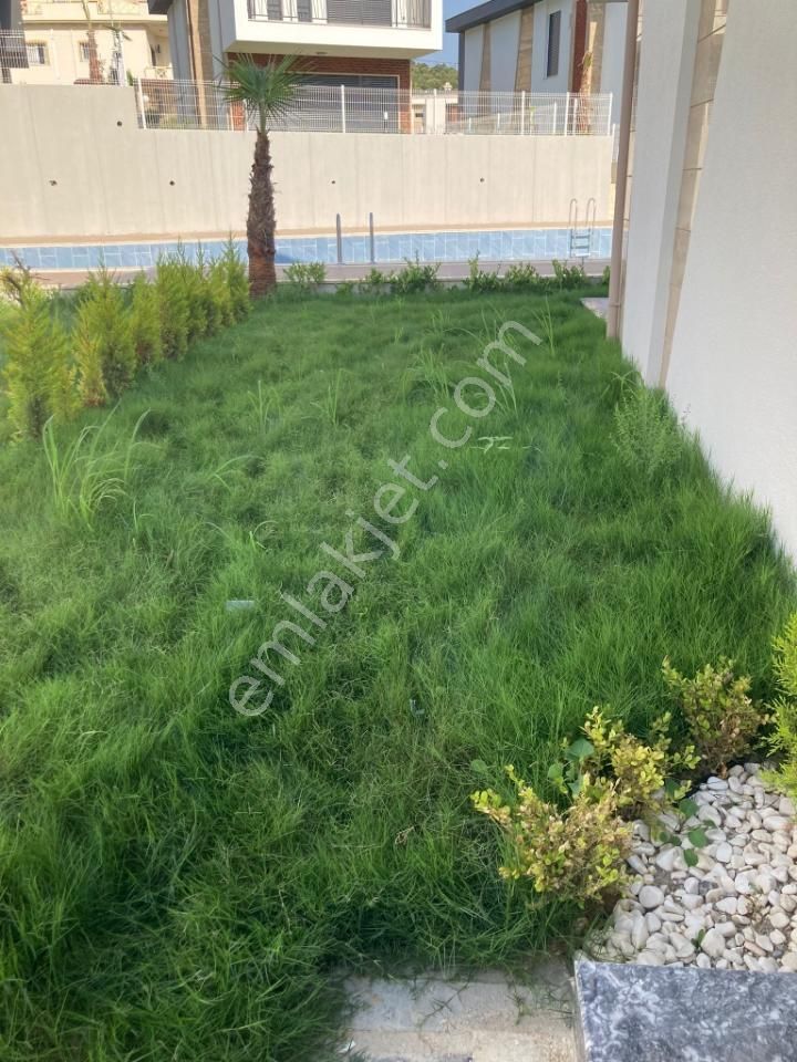 Nezih Bir Sitede 4+1 Satılık Villa - Görsel 25