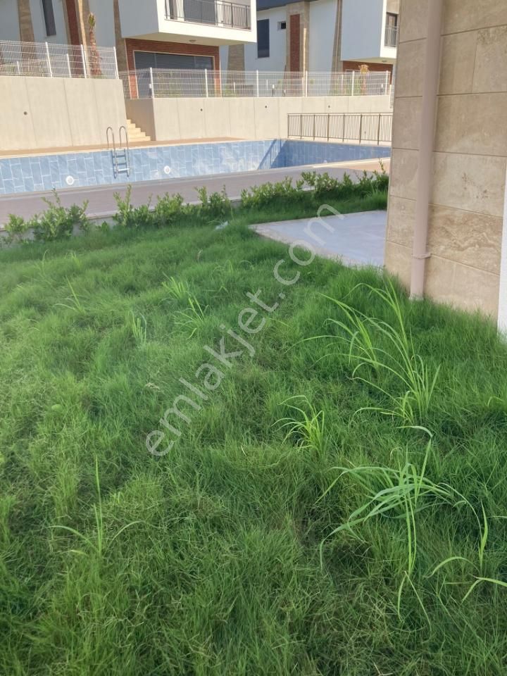 Nezih Bir Sitede 4+1 Satılık Villa - Görsel 26