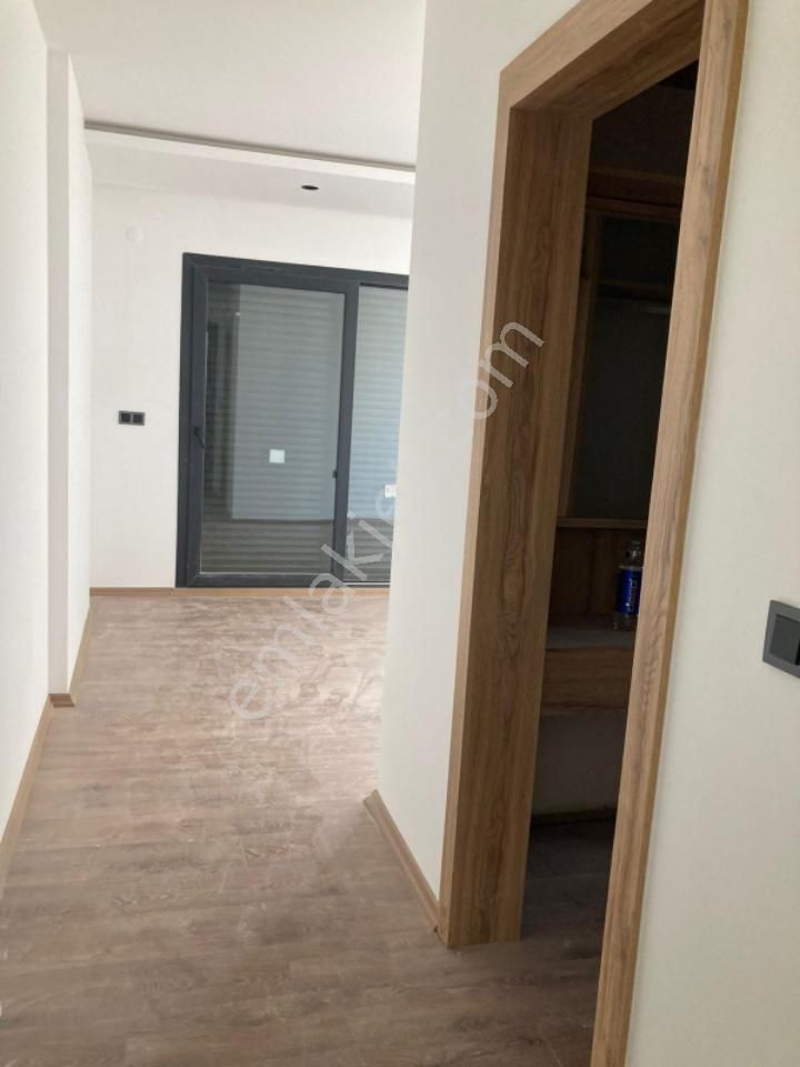 Nezih Bir Sitede 4+1 Satılık Villa - Görsel 15