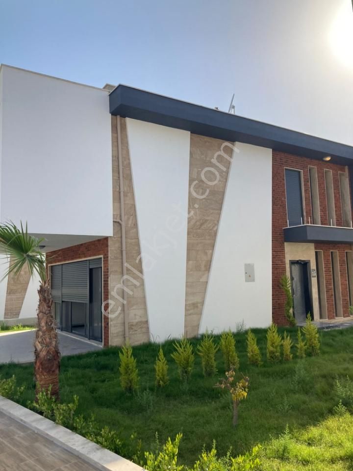 Nezih Bir Sitede 4+1 Satılık Villa - Görsel 22