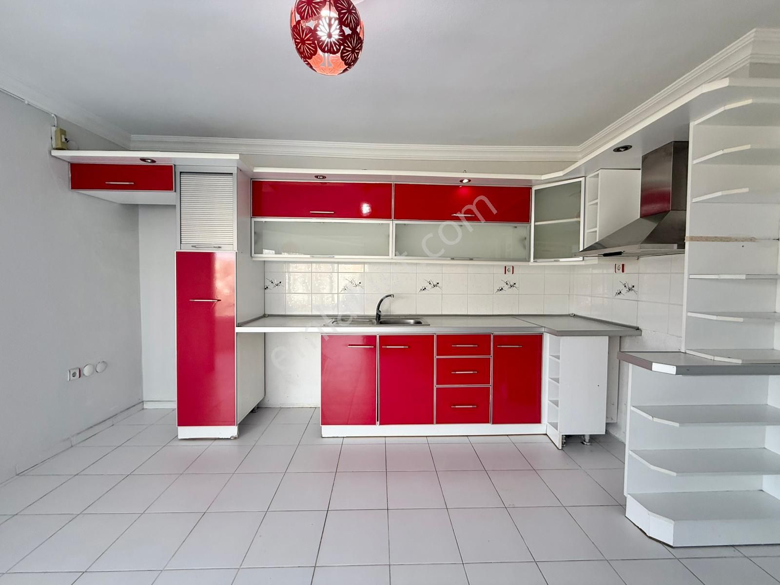 Yükselden İkizçayda Ayrı Mutfaklı Öncephe Çay Manzaralı 2+1daire