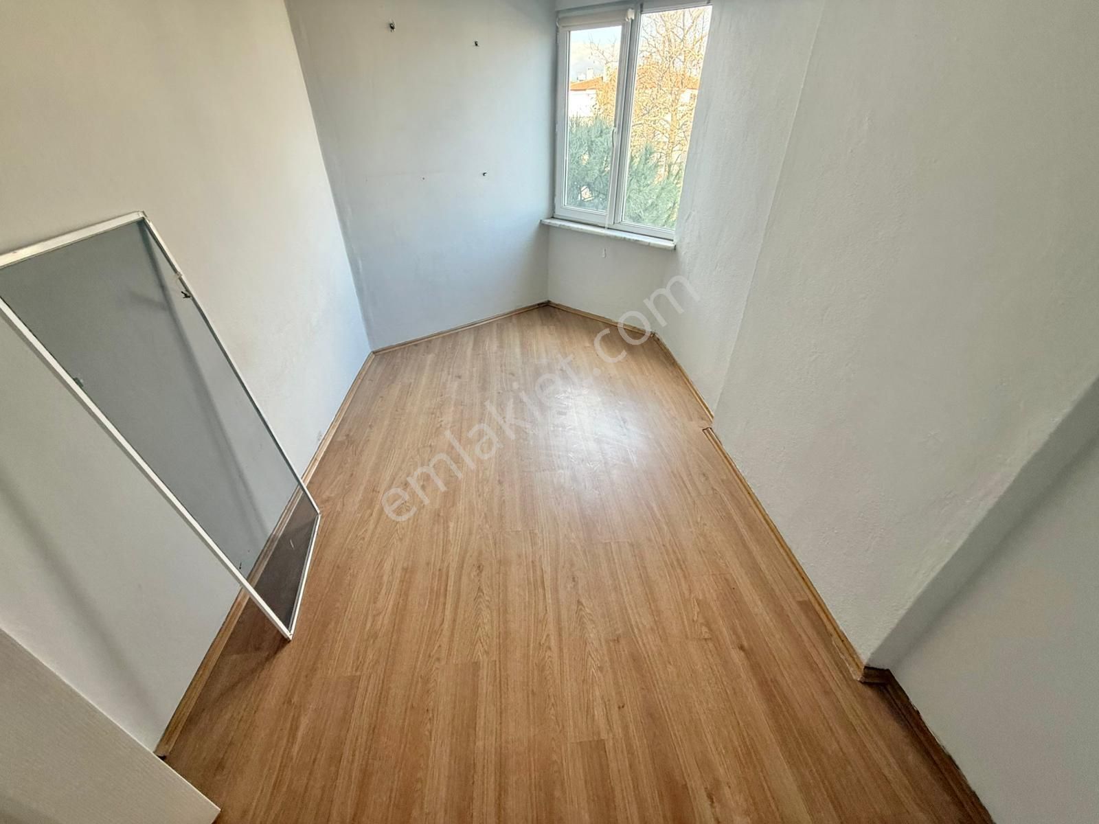 Yükselden İkizçayda Ayrı Mutfaklı Öncephe Çay Manzaralı 2+1daire - Görsel 11