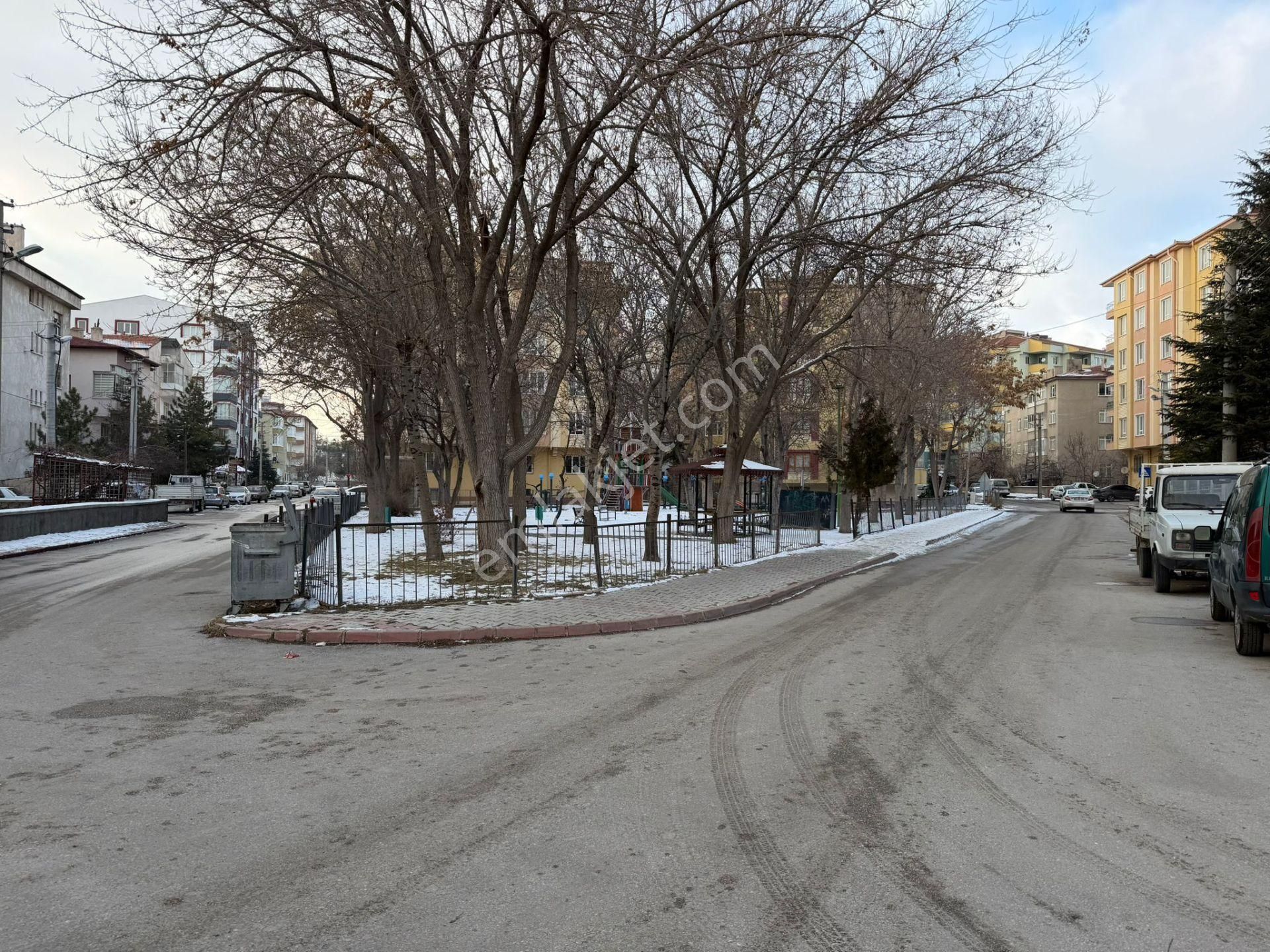 E.gökal Selçuk Mehmet Emet Okulu Karşısı 3+1 Mükemmel Konum ! - Görsel 4